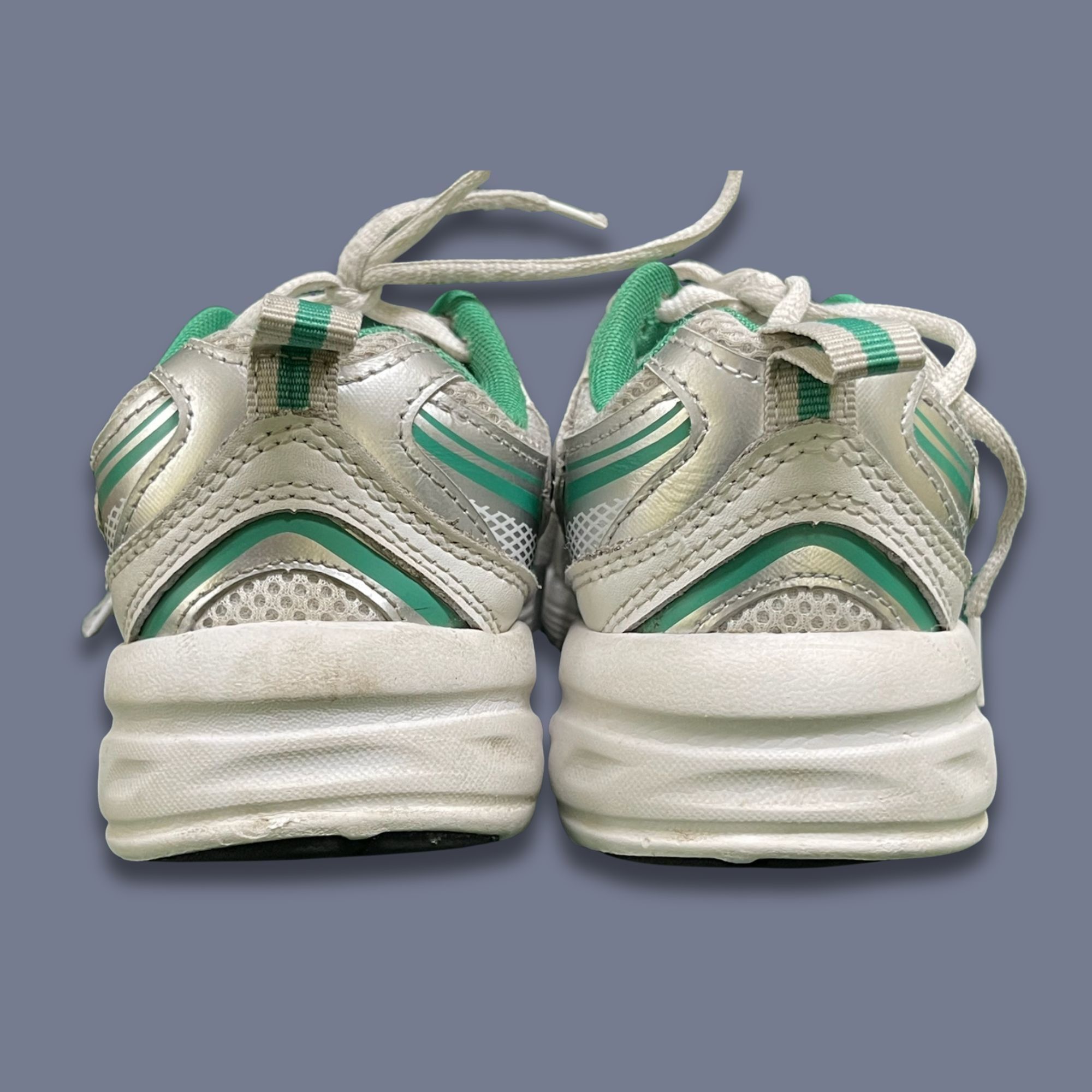 Avia Avia 5000 Womens Sneakers Size 6.5 White & Green Lightweight Size US 6.5 / IT 36.5 - 6 Thumbnail