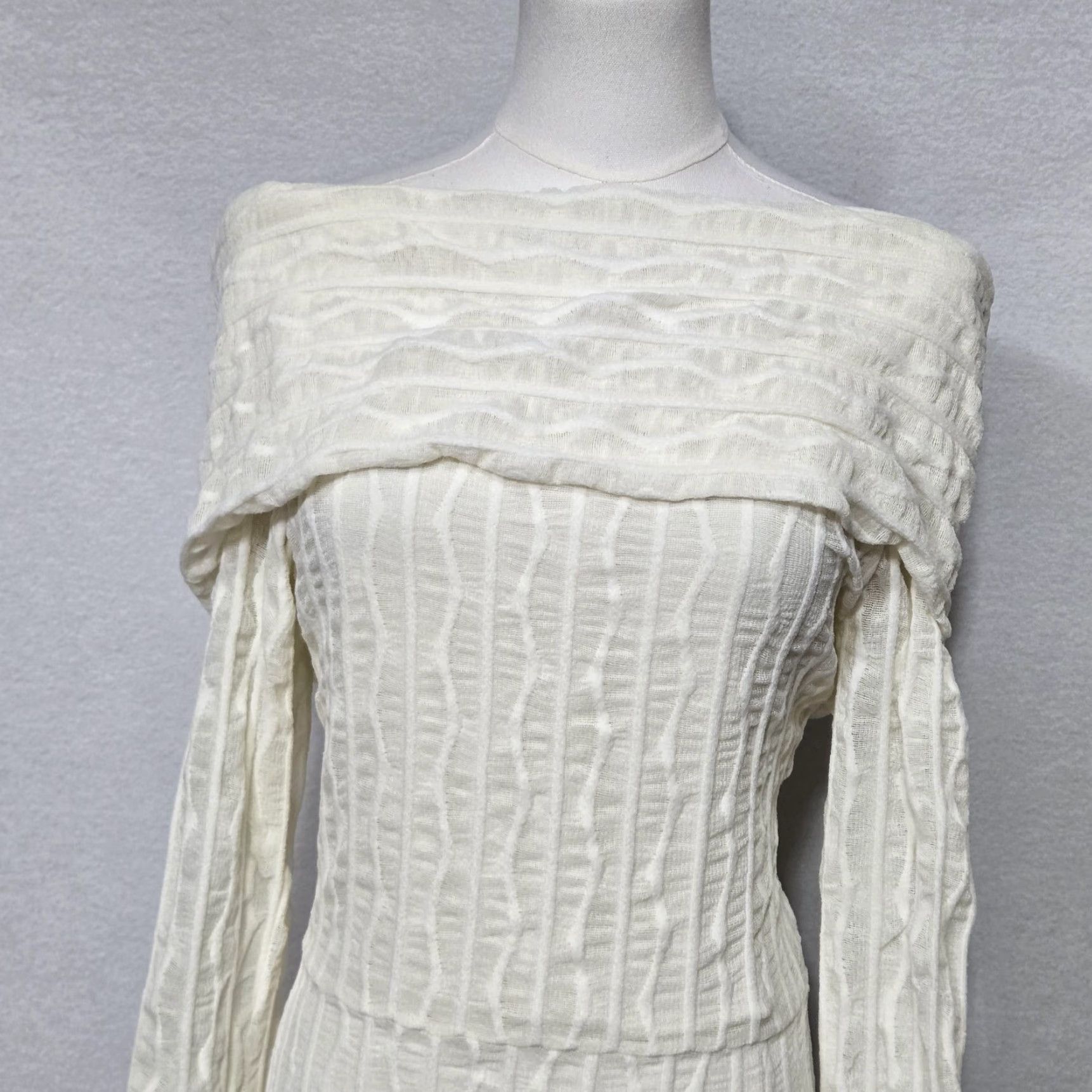 Vintage Nocturne Dress Womens Medium White Off Shoulder Textured Knit Bodycon Maxi Gown Size M / US 6-8 / IT 42-44 - 2 Thumbnail