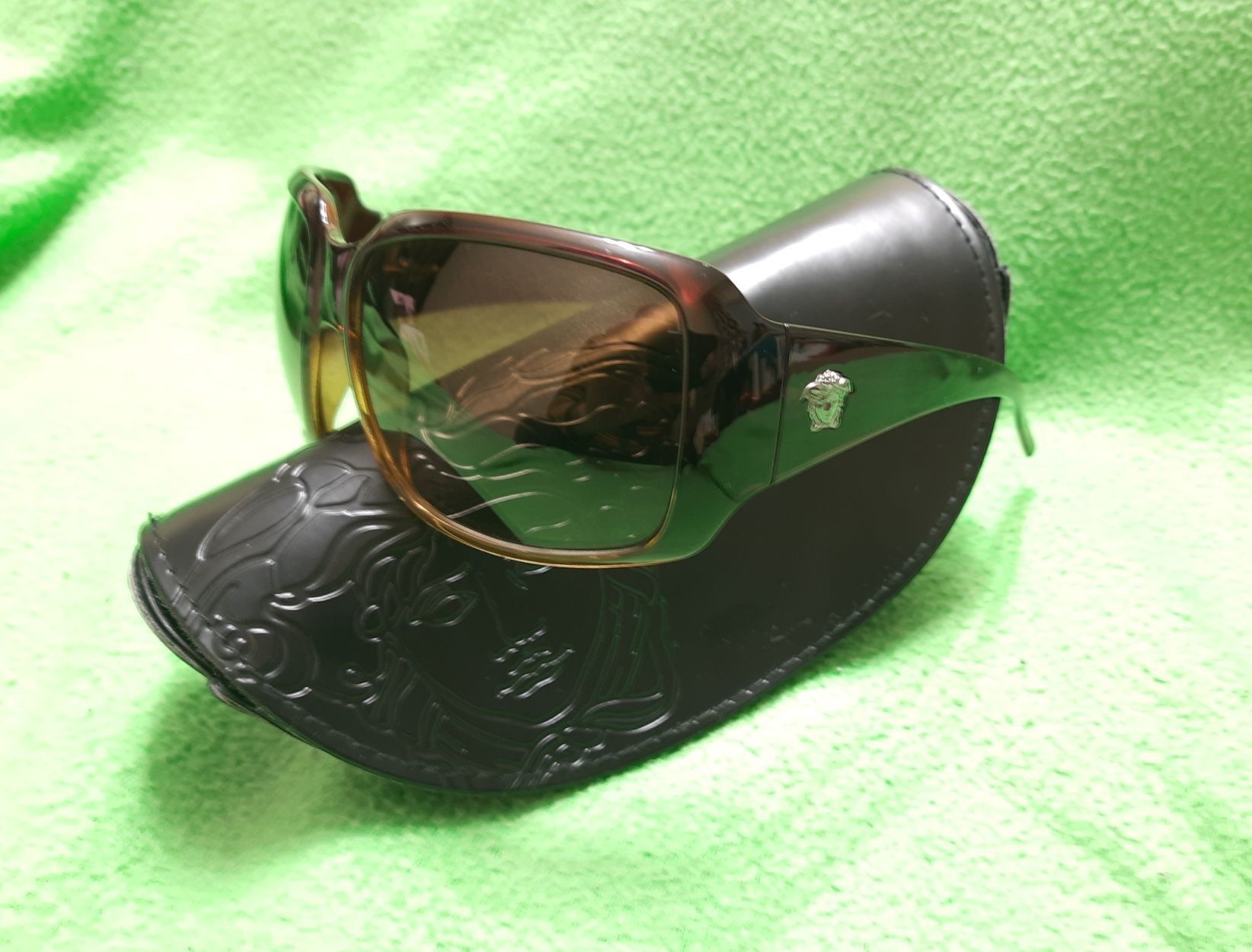 Versace Versace Vintage Classic Round Eye Sunglasses Size ONE SIZE - 3 Thumbnail