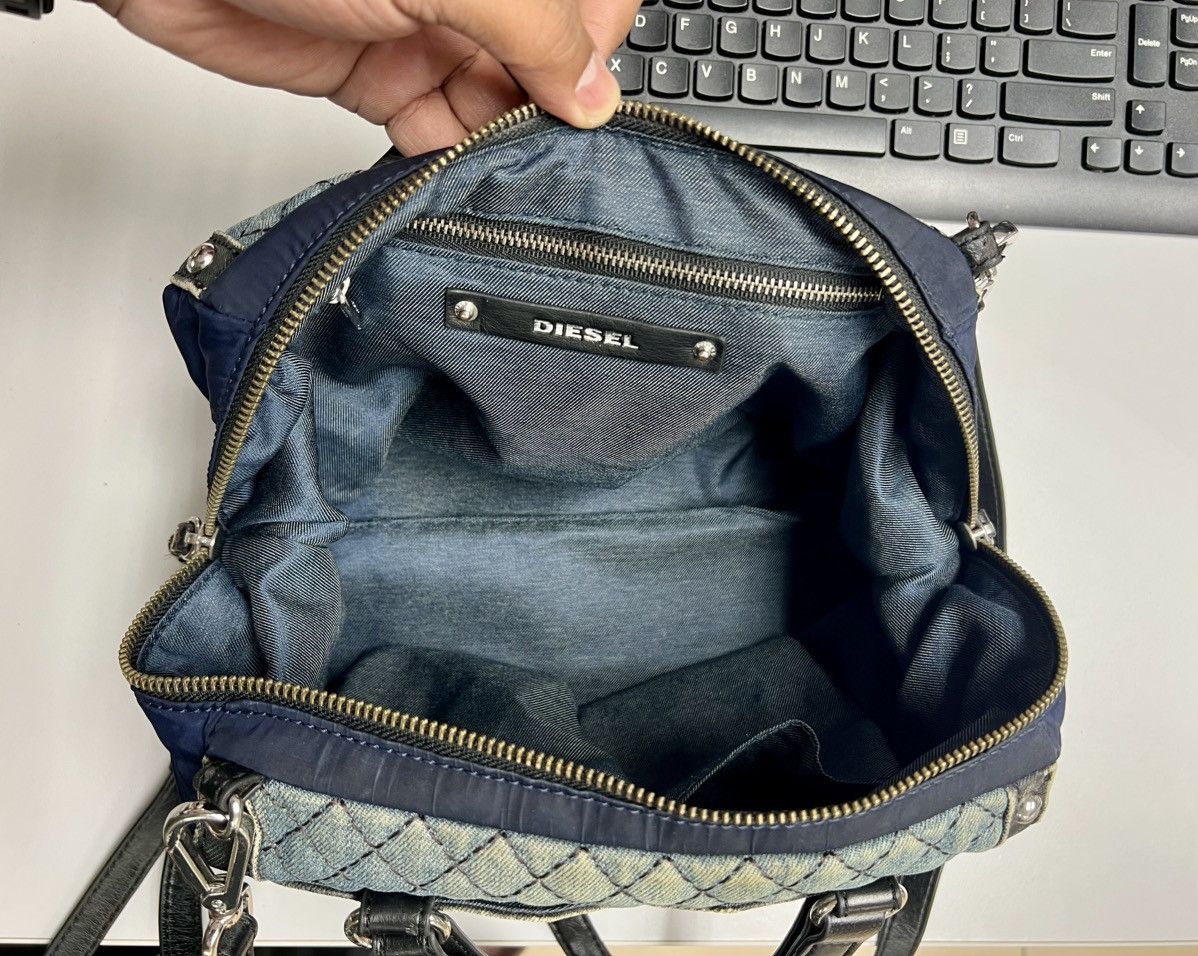 Diesel × Diesel Black Gold × Vintage Vintage Y2K Diesel Two Way Sling Crossbody Bag Size ONE SIZE - 14 Thumbnail