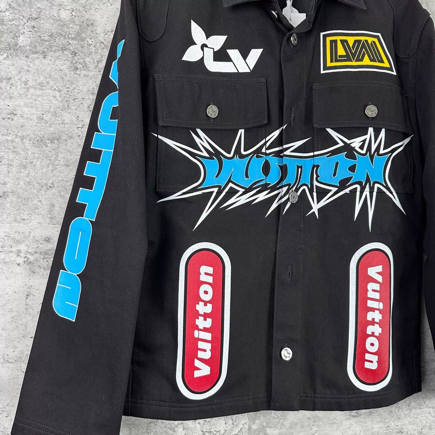 Louis Vuitton Louis Vuitton Graffiti Denim Jacket Men's 48 Like New Size US M / EU 48-50 / 2 - 4 Thumbnail