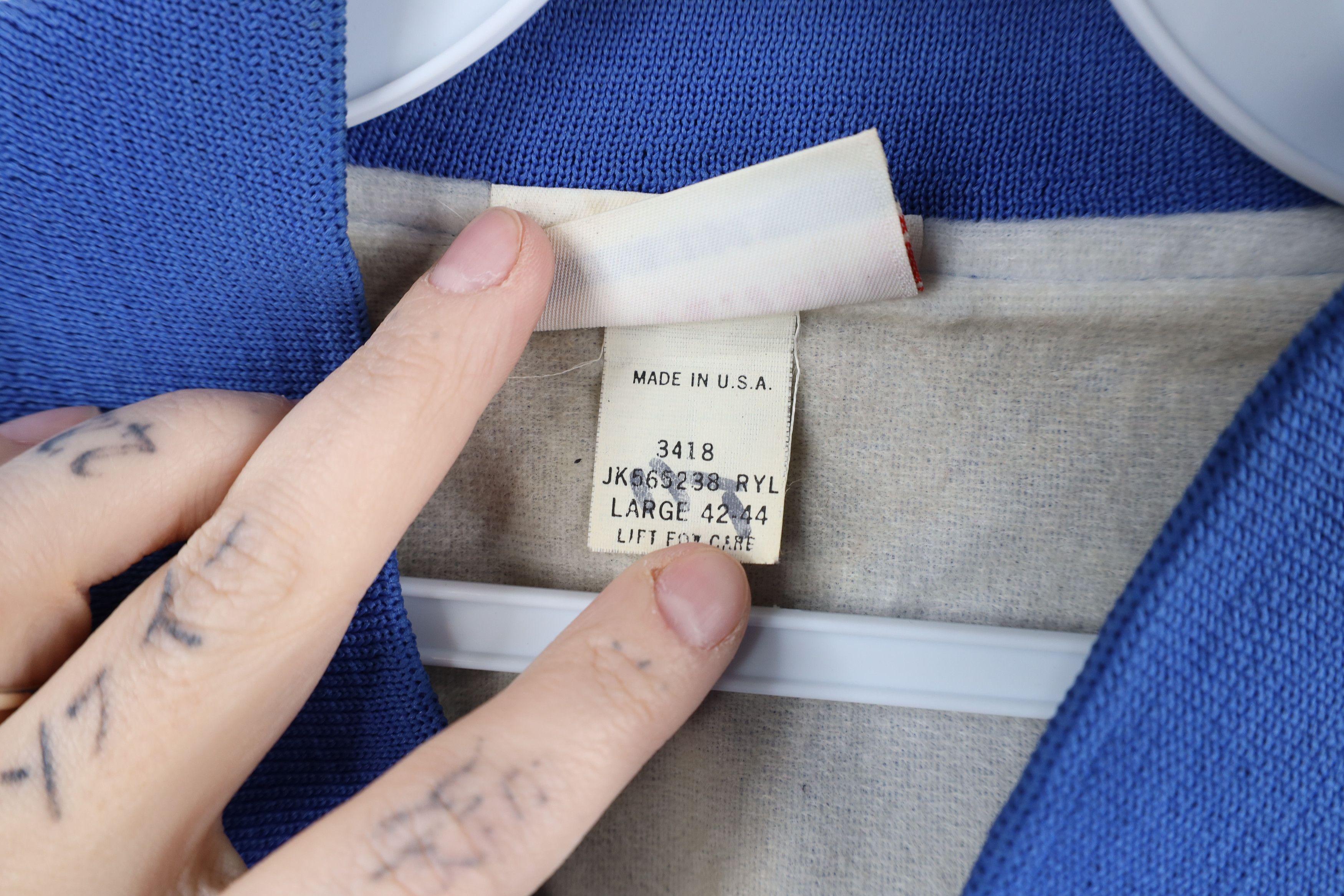Vintage Vintage 80s Streetwear World Class Satin Bomber Jacket USA Size US L / EU 52-54 / 3 - 10 Thumbnail