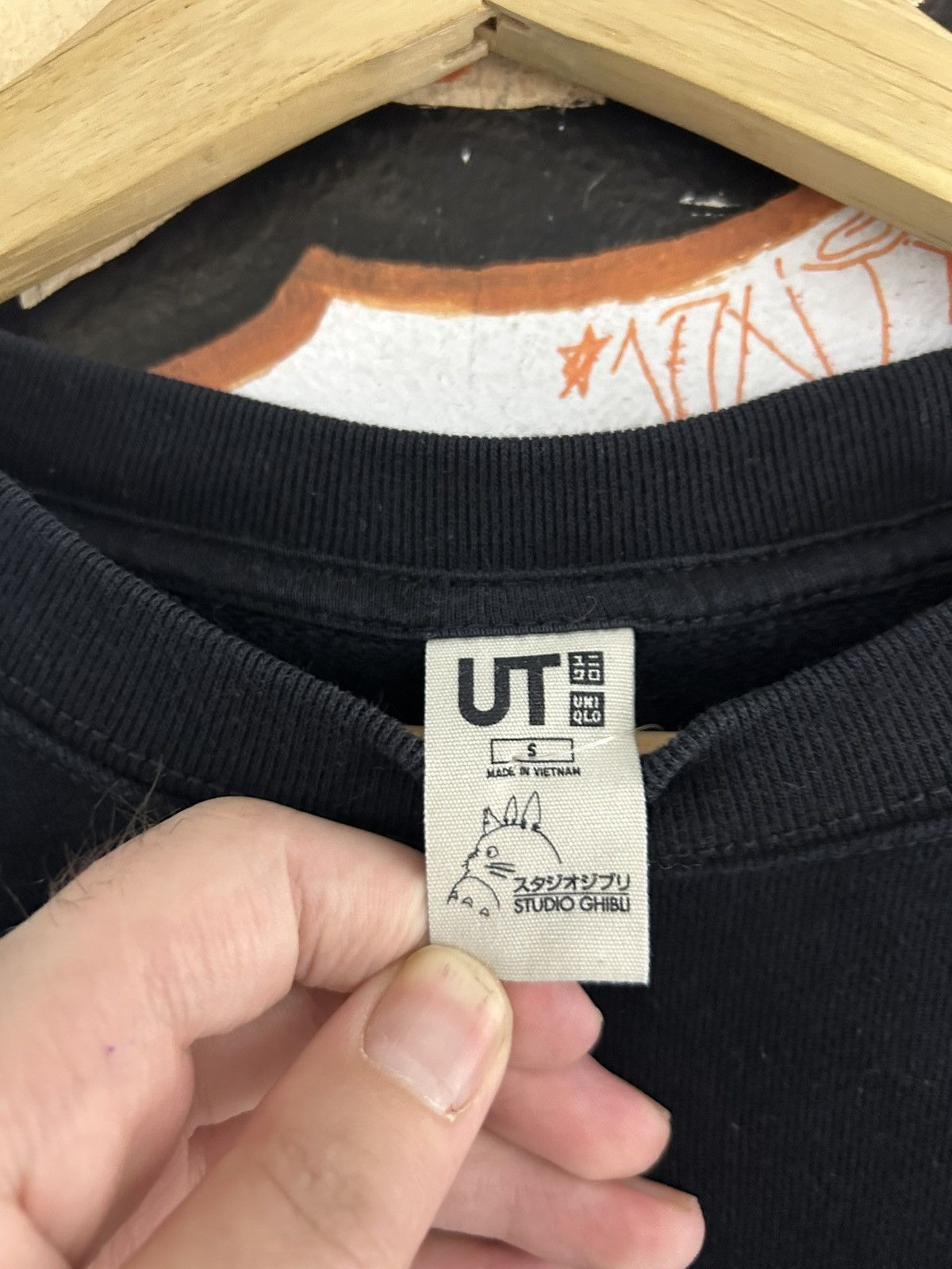Uniqlo Spirited Away Uniqlo sweater Size US S / EU 44-46 / 1 - 5 Thumbnail