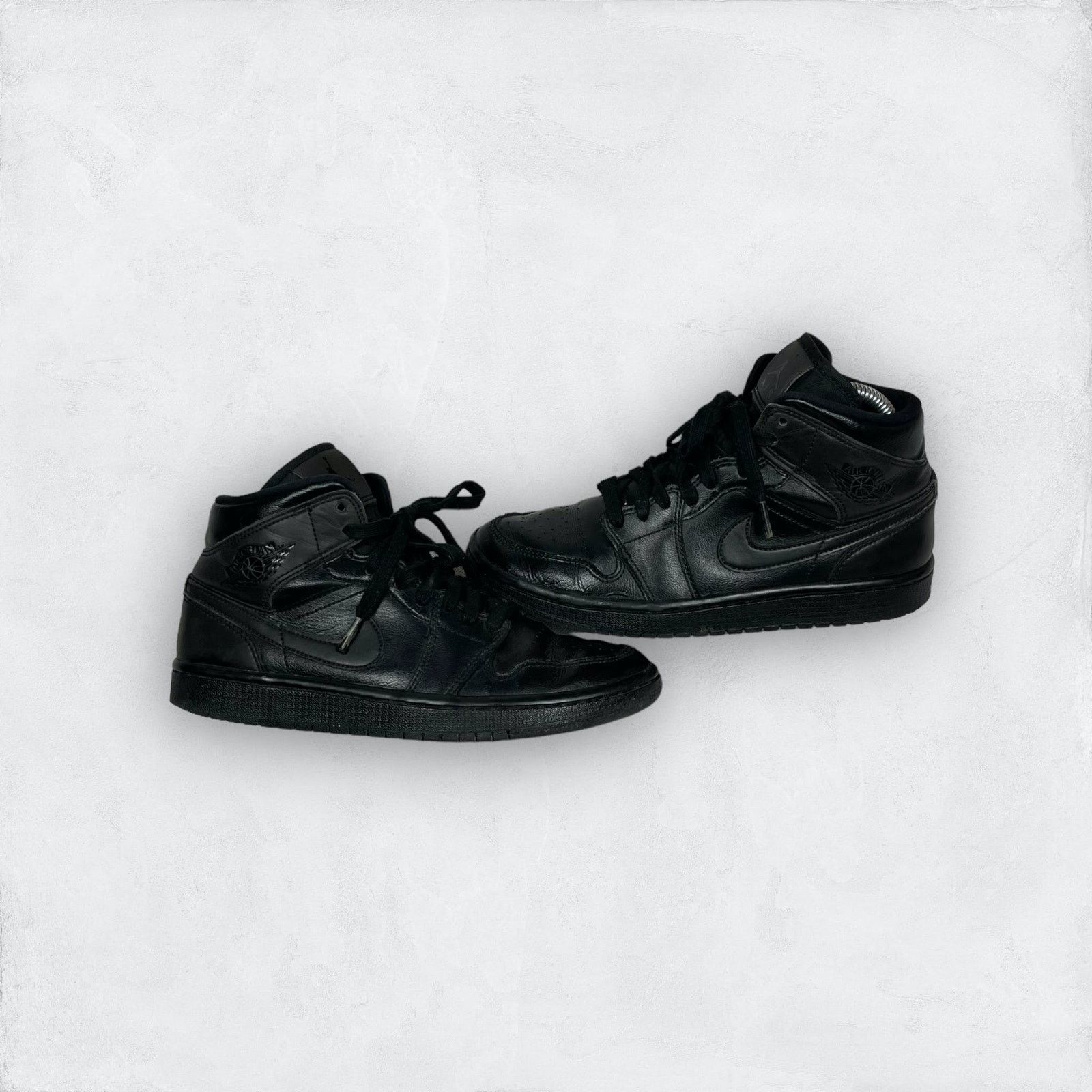 Nike Nike Air Jordan 1 Mid BQ6472-012 Women's Black Shoes 7.5 Size US 7.5 / IT 37.5 - 1 Thumbnail