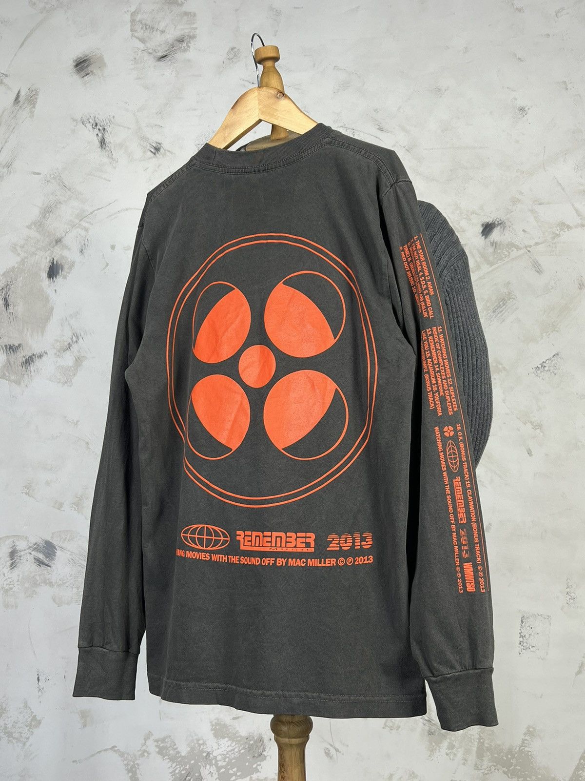 Mac Miller 2013 Mac Miller Watching Movies Long Sleeve T Shirt Size S Size US S / EU 44-46 / 1 - 4 Thumbnail