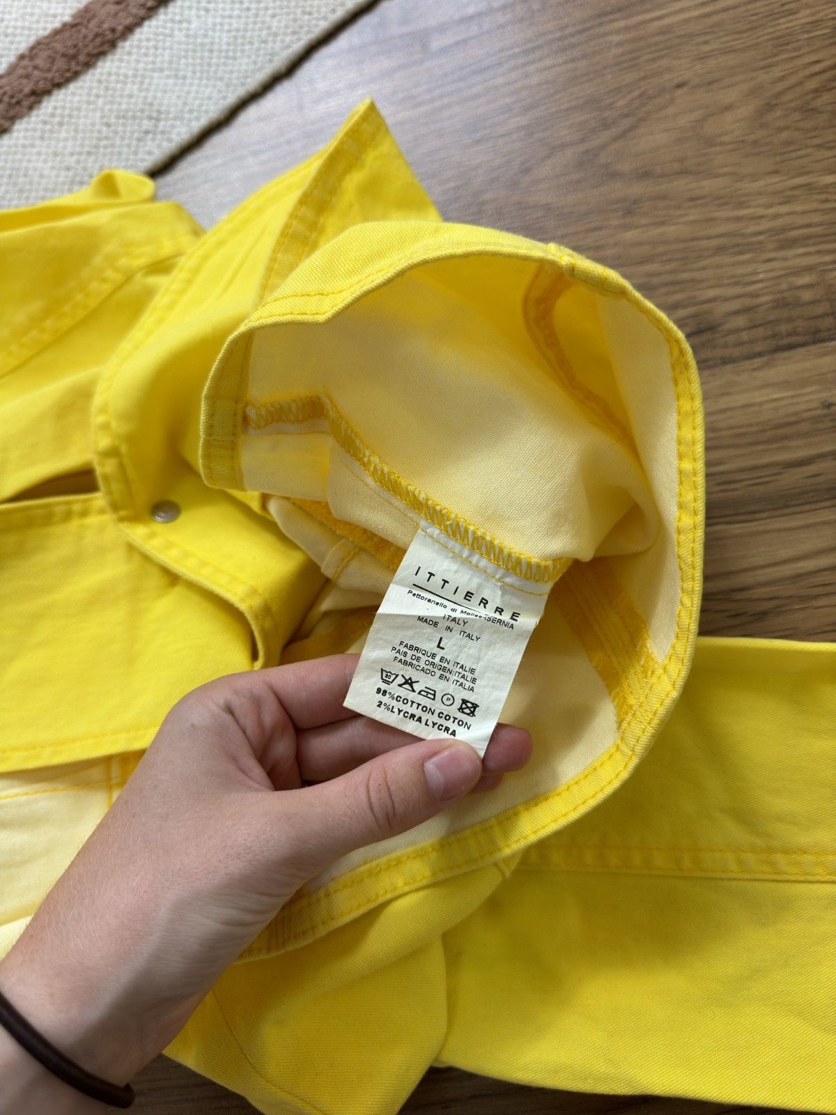 Versace VINTAGE VERSACE YELLOW JACKET Size L / US 10 / IT 46 - 7 Thumbnail