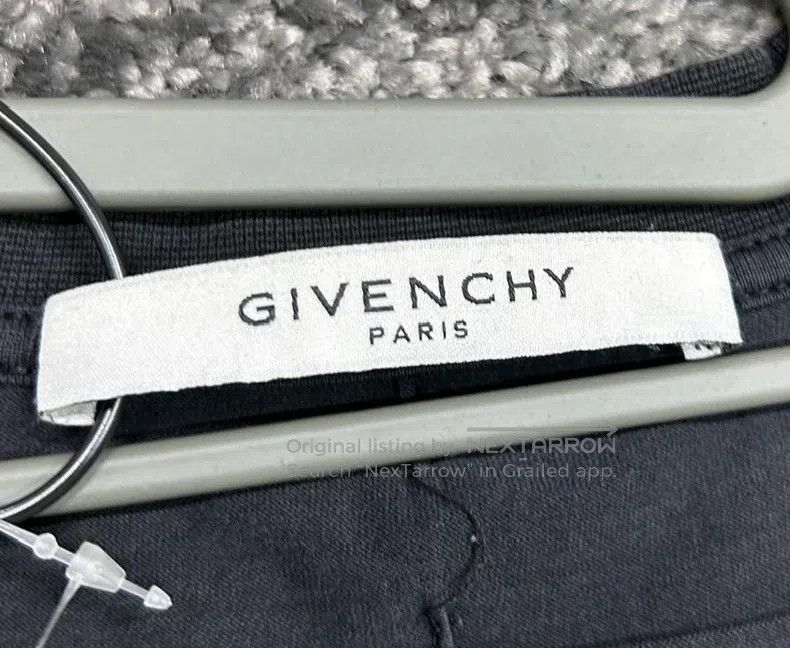 Givenchy Givenchy Shark Short Sleeve - Size S - DY8102 Size US S / EU 44-46 / 1 - 5 Thumbnail