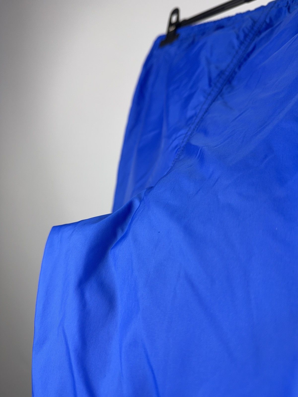 Nike Retro Vintage Nike 80s Blue Nylon Windbreaker Pants S Size US 31 - 11 Thumbnail