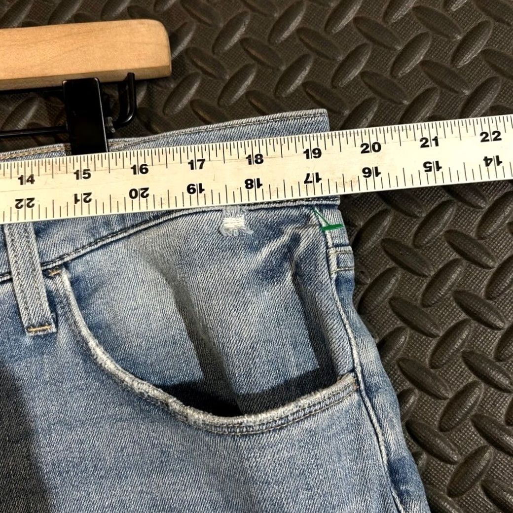 Vintage HUDSON'S BAY COMPANY Hudson Zane Adler Light Washed Skinny Denim Blue Jeans Men Size 38x31 Mens Blue Skinny Jeans Size US 38 / EU 54 - 6 Thumbnail