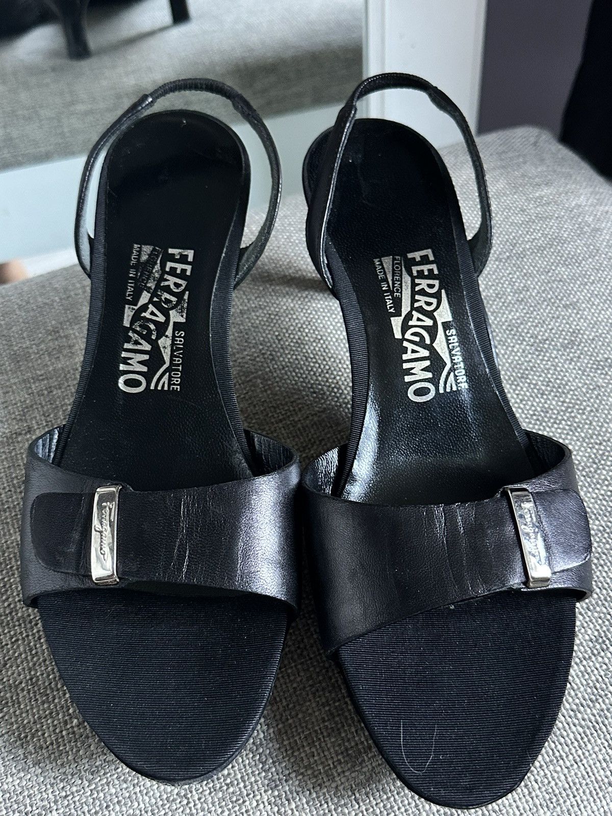 Salvatore Ferragamo Salvadore Ferragamo black heel Size US 7 / IT 37 - 2 Thumbnail