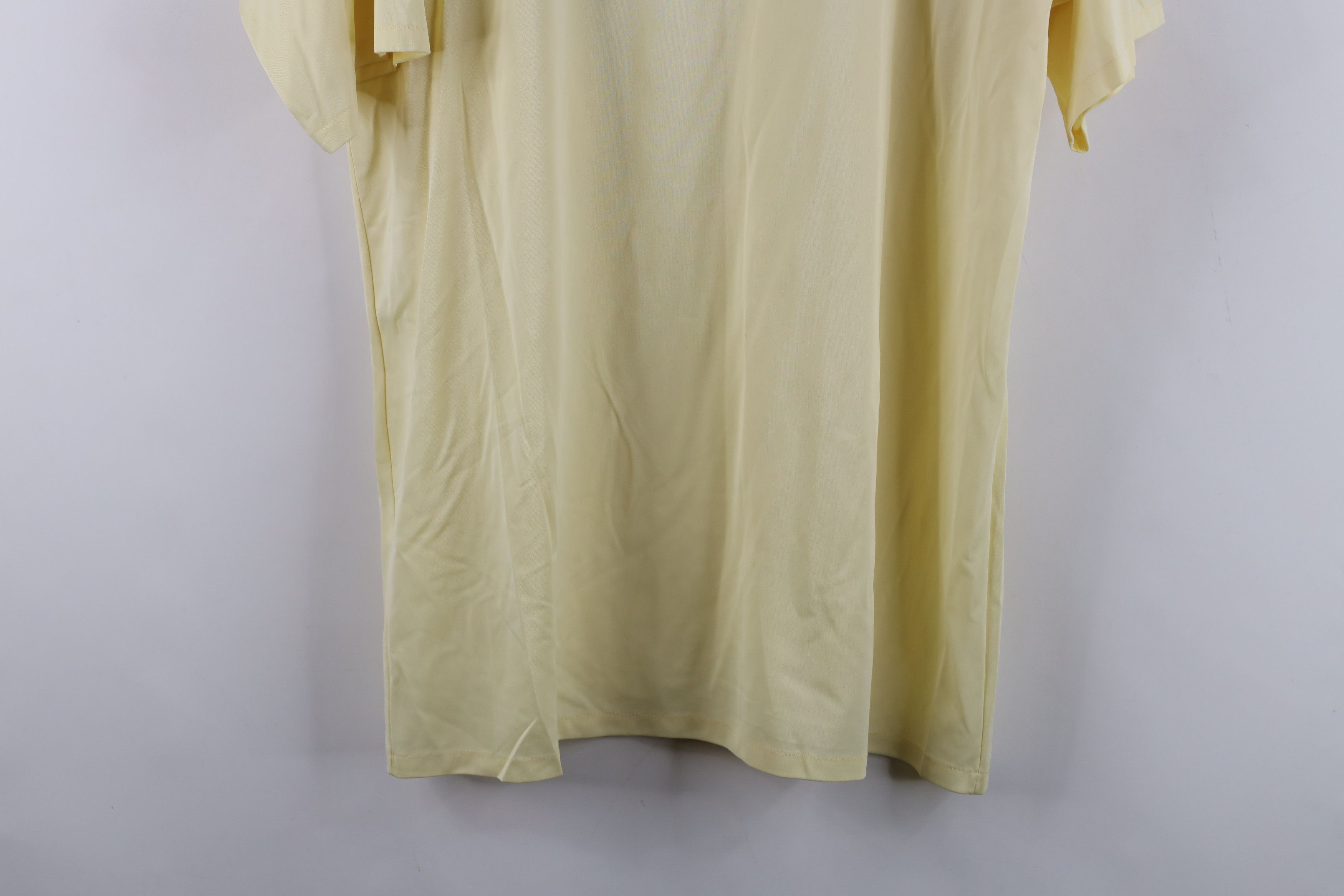 Vintage Vintage 70s Streetwear Knit Short Sleeve V-Neck T-Shirt USA Size US L / EU 52-54 / 3 - 14 Thumbnail