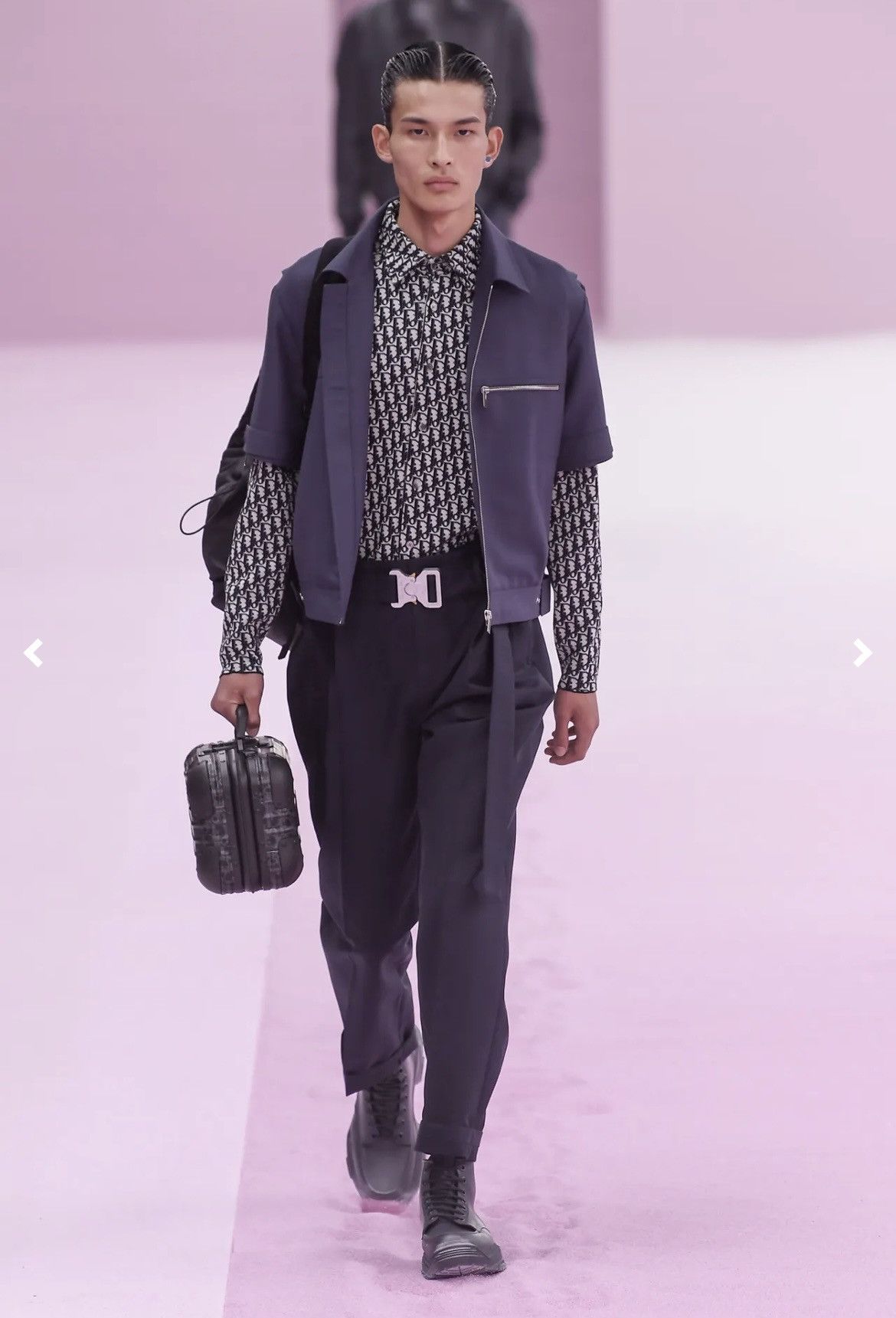 Christian Dior Monsieur × Dior CHRISTIAN DIOR SHORT SLEEVE JACKET RUNWAY SS20 Size US S / EU 44-46 / 1 - 12 Thumbnail
