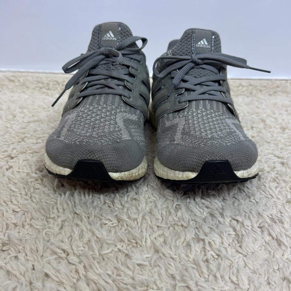 Adidas Adidas Ultra Boost 5.0 DNA Gray White Sneakers Size 9 Men’s Size US 9 / EU 42 - 3 Thumbnail