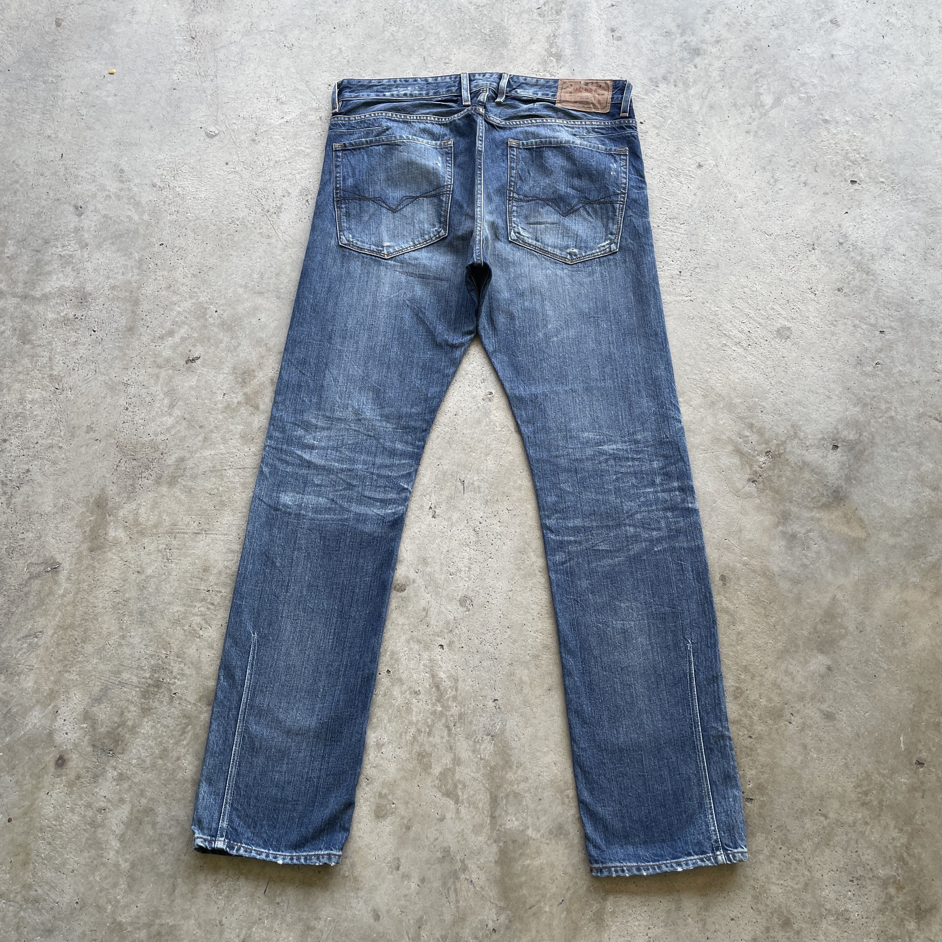Guess Vintage Guess USA Denim Faded Distressed Jeans Pants W37 Size US 37 - 13 Thumbnail