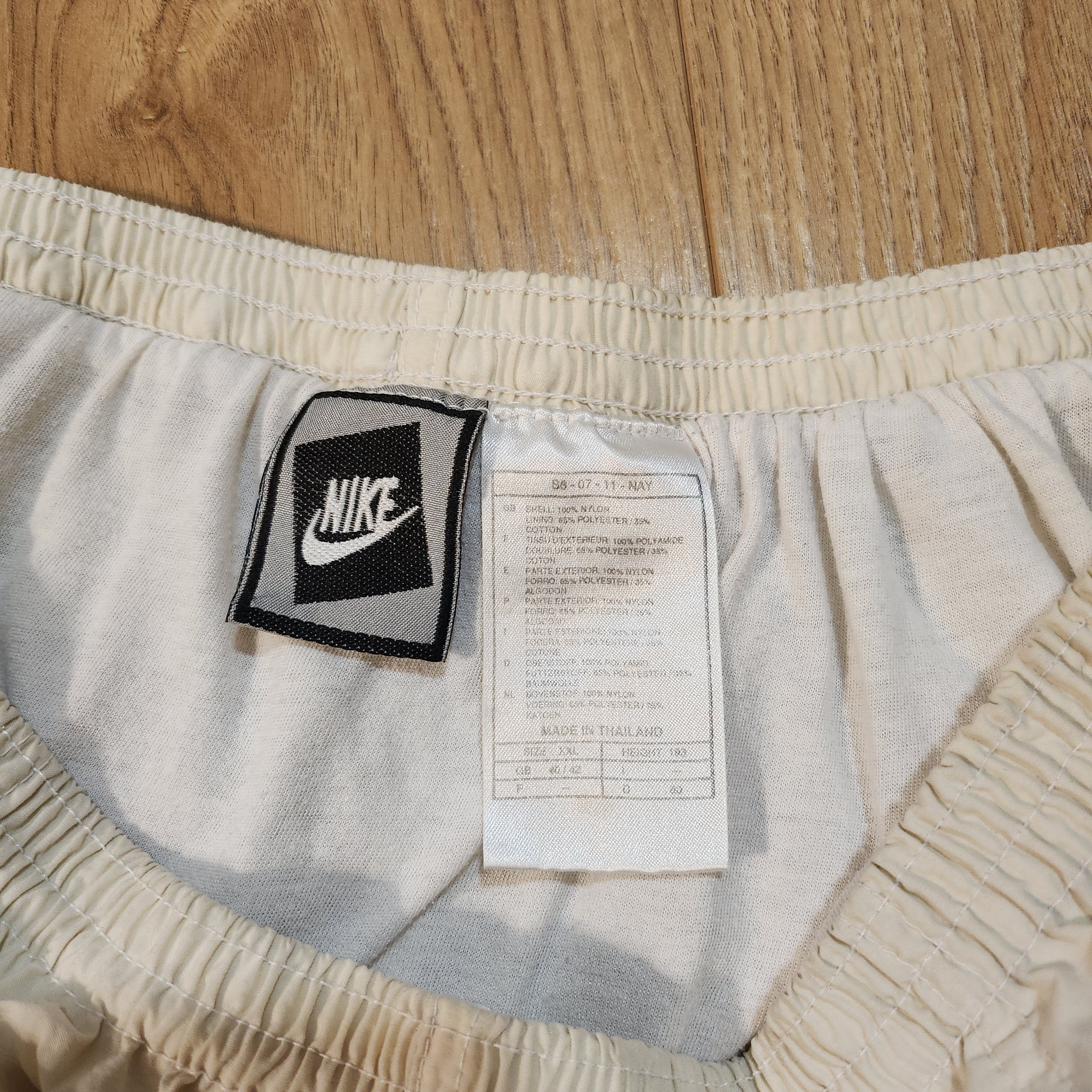 Nike × Vintage 90s embroidery Nike logo shorts Size US 38 / EU 54 - 2 Thumbnail