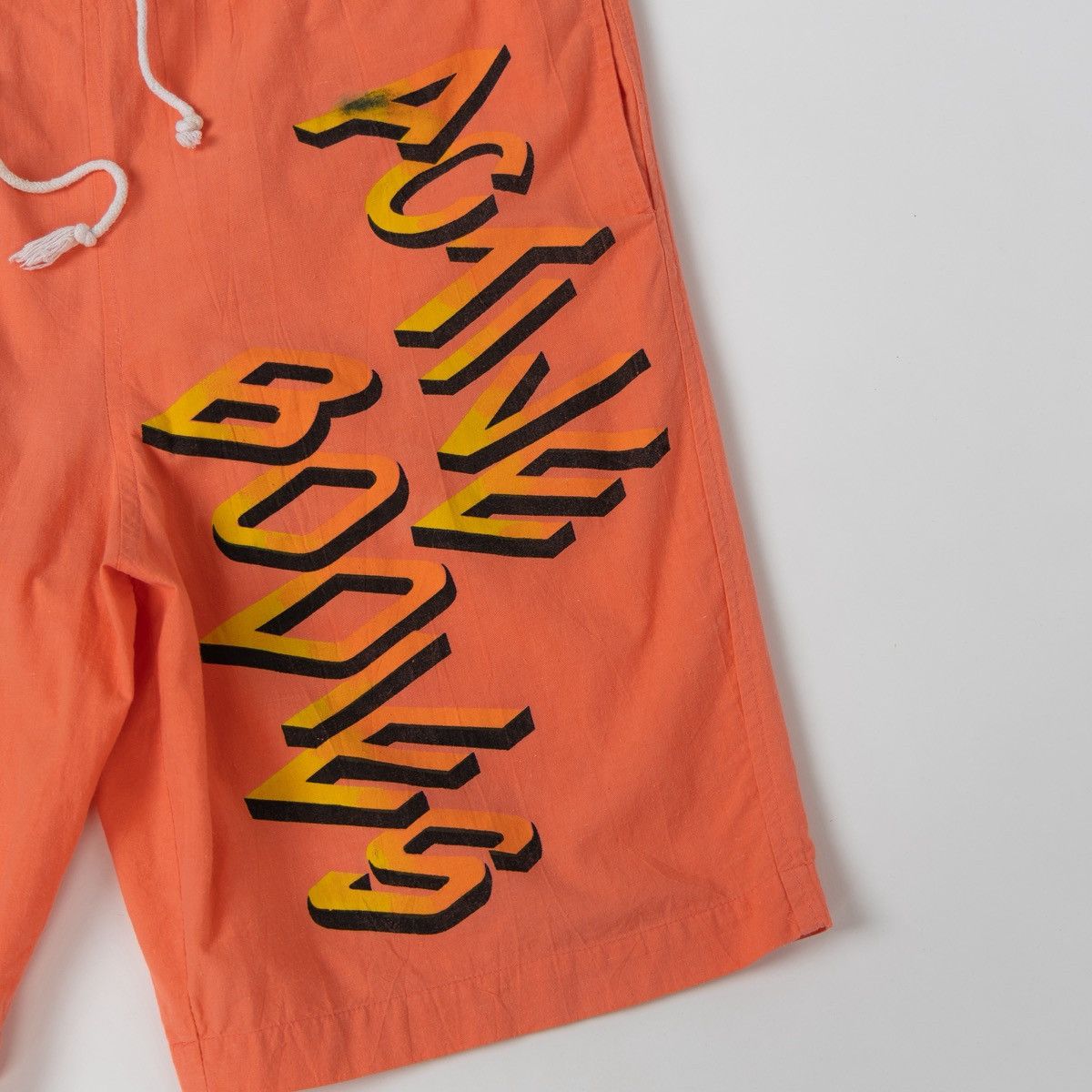 Casablanca Casablanca Mens Vintage Orange Shorts Graphic Summer Casual Size US 36 / EU 52 - 3 Thumbnail