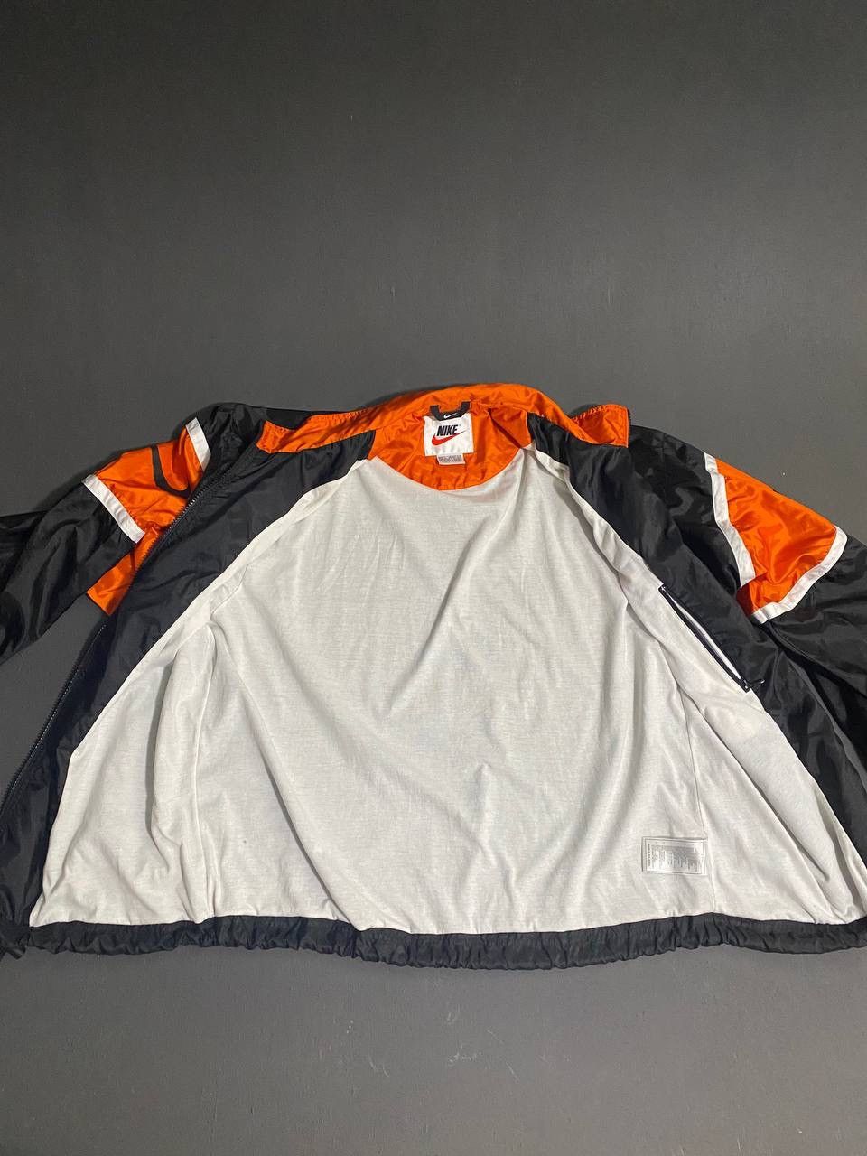 Nike Nike Vintage Windbreaker Jacket Size US L / EU 52-54 / 3 - 3 Thumbnail