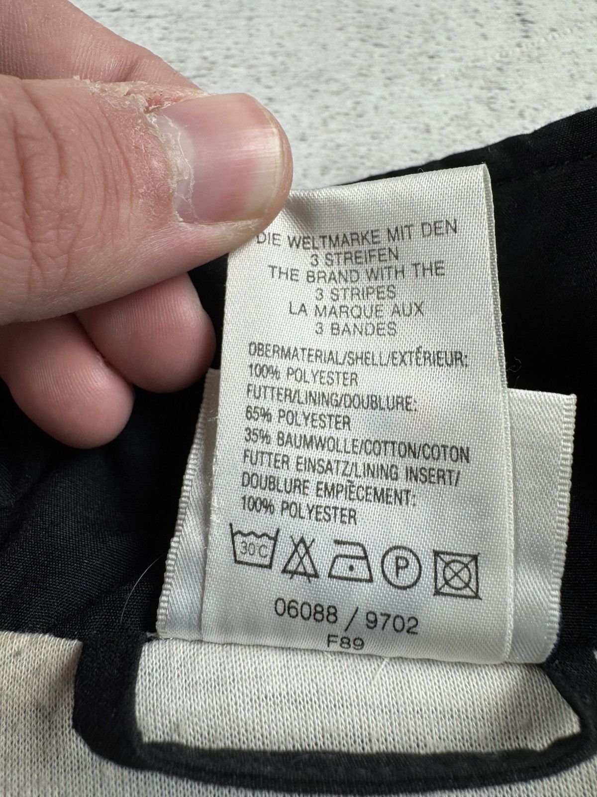 Adidas Vintage Adidas Original Y2K Retro Black Hype Logo Track Activewear Light Jacket Size US M / EU 48-50 / 2 - 12 Thumbnail