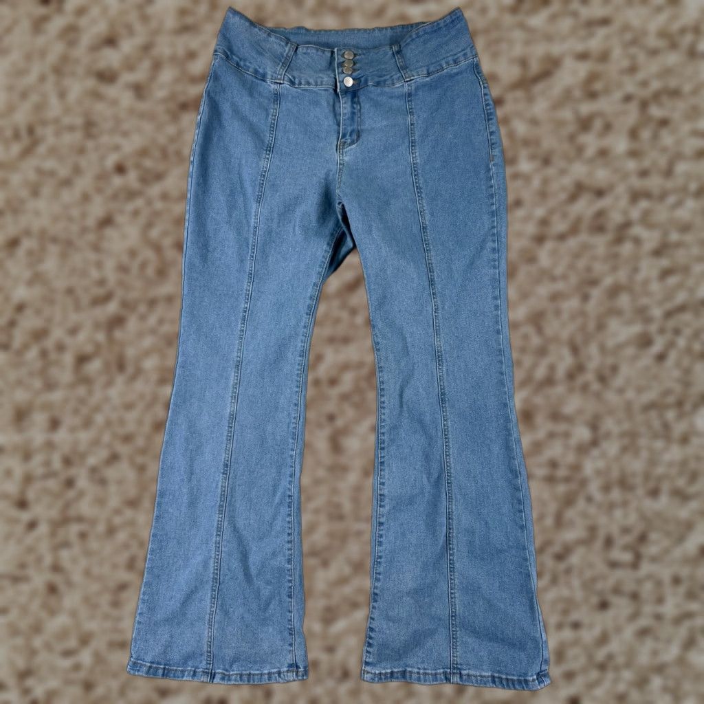 Shein Shein Jeans Womens 30 Blue Denim Flare Mid Rise 30x28 Cotton Blend Stretch Size 30" / US 8 / IT 44 - 1 Thumbnail