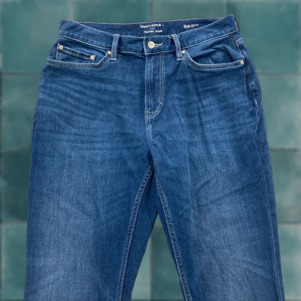 Banana Republic Banana Republic Traveler Jean Mens 32x34 Slim Straight Fit Blue Stretch Denim Size US 32 / EU 48 - 1 Thumbnail