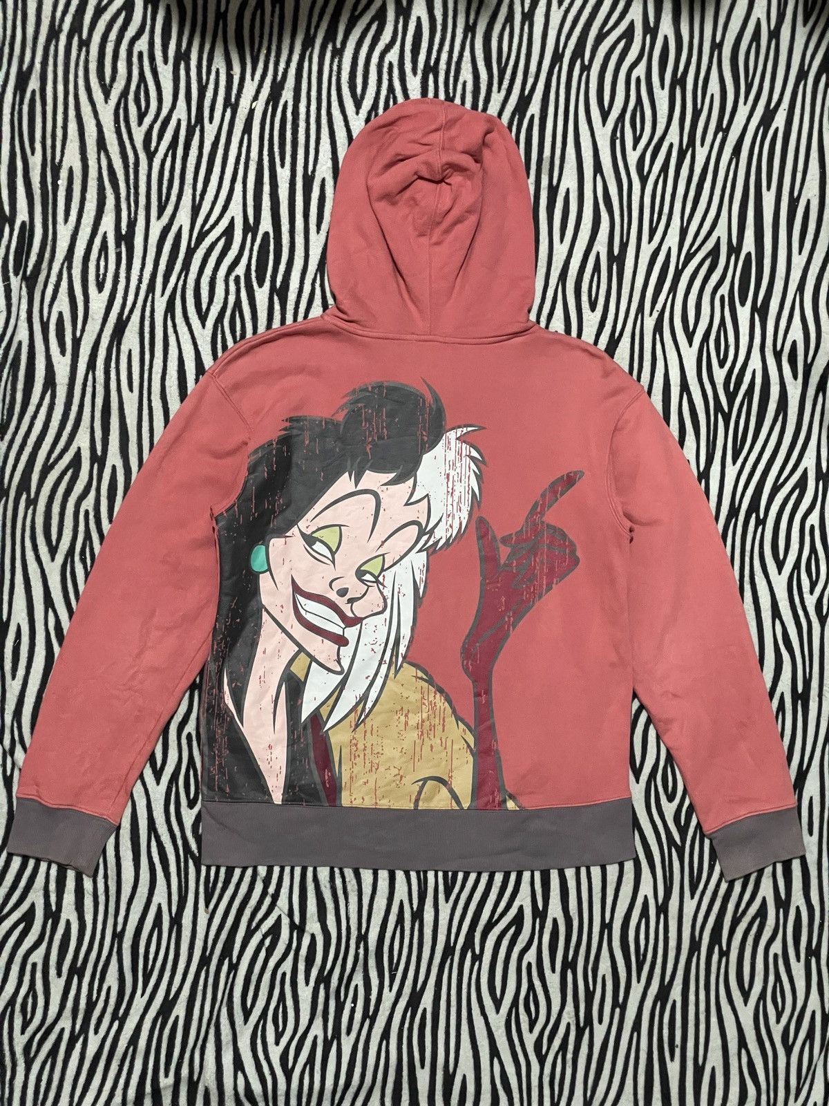 Disney × Vintage Vintage Disney Cruella 101 Dalmation Hoodie Size US M / EU 48-50 / 2 - 7 Thumbnail