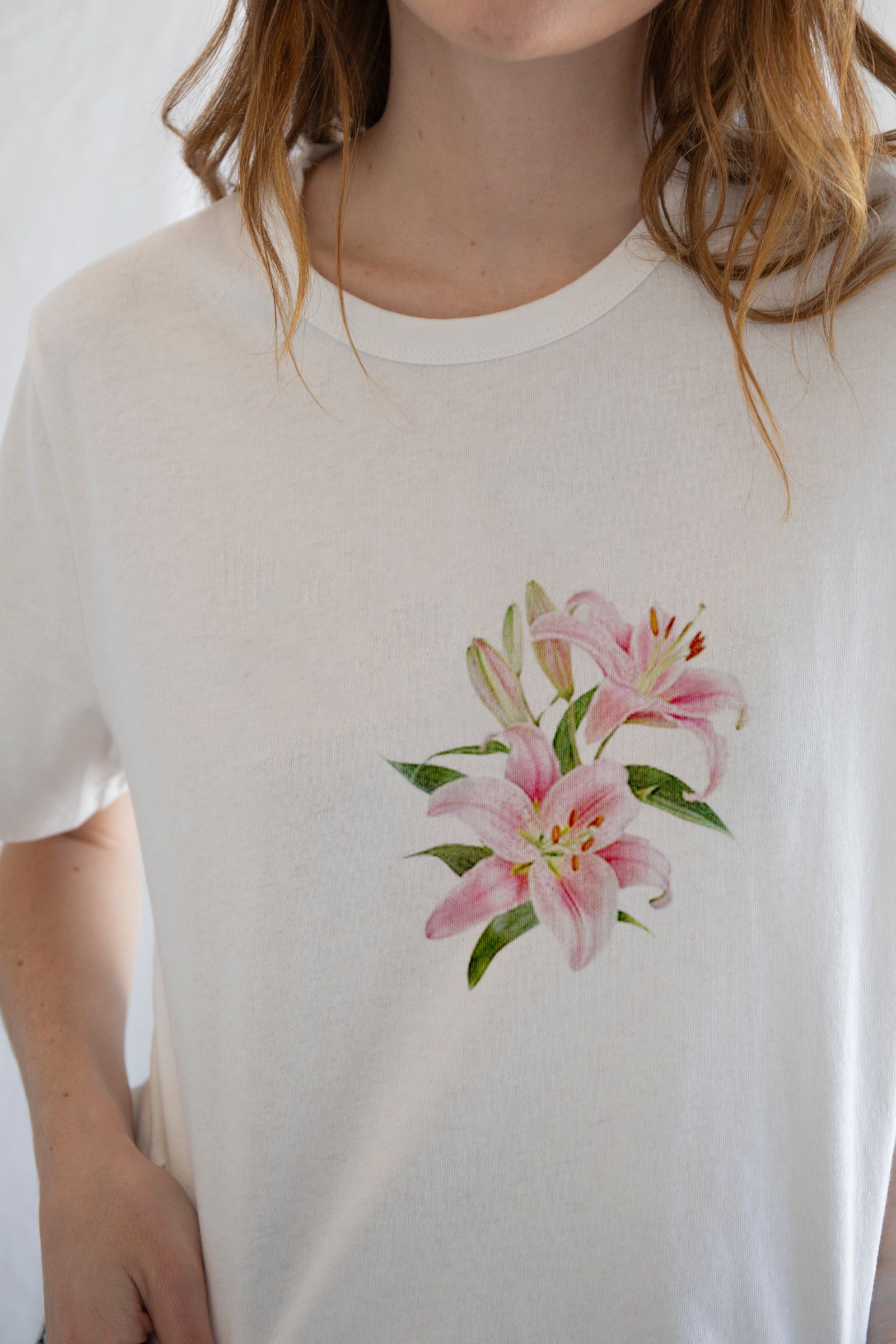 Vintage Lilly Flower Tee – Vintage Floral Graphic T-Shirt Size US L / EU 52-54 / 3 - 3 Thumbnail