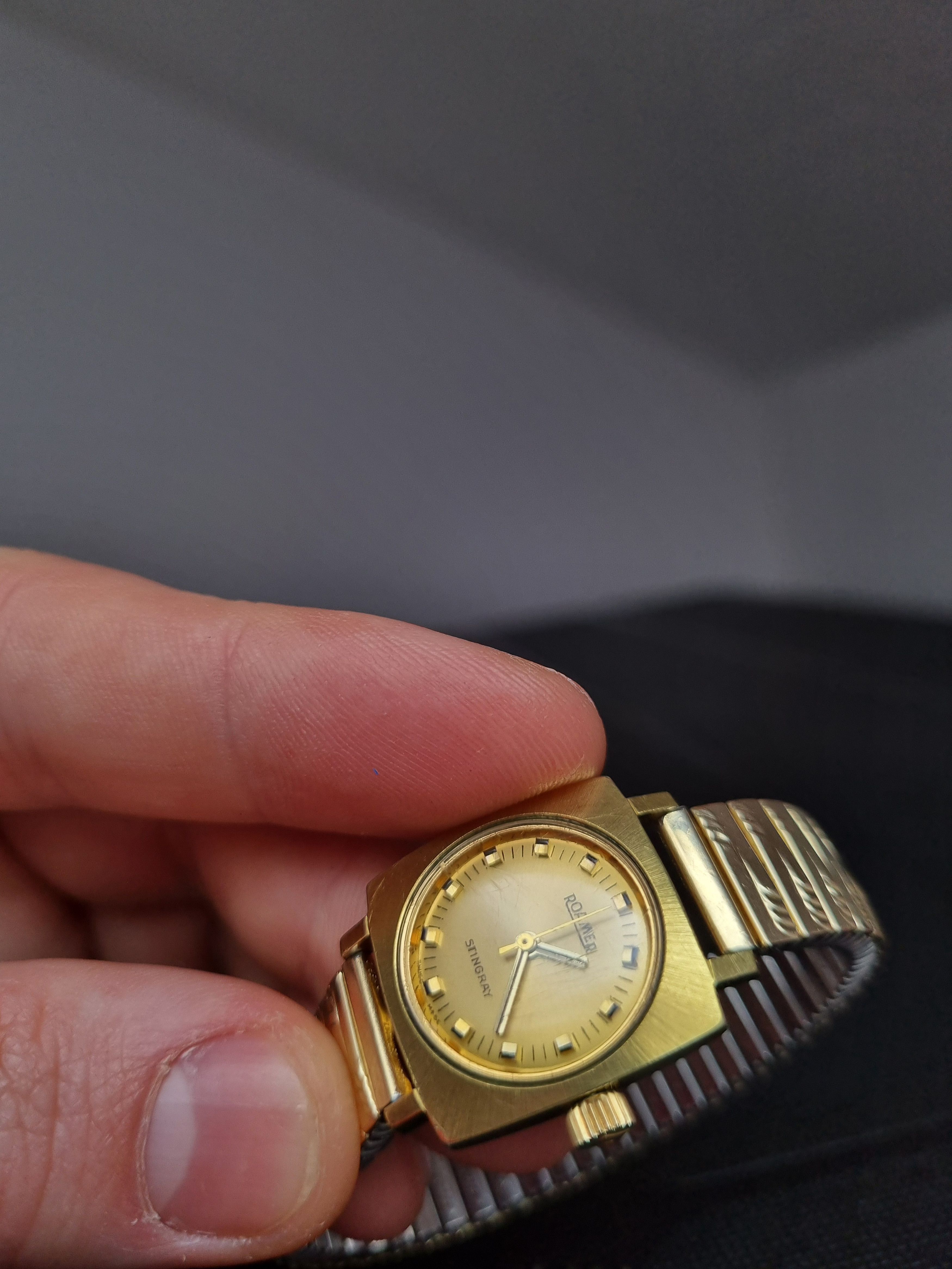 ROAMER × Vintage Roamer STINGRAY Waterproof HAND-WINDING Vintage Watch Size ONE SIZE - 11 Thumbnail