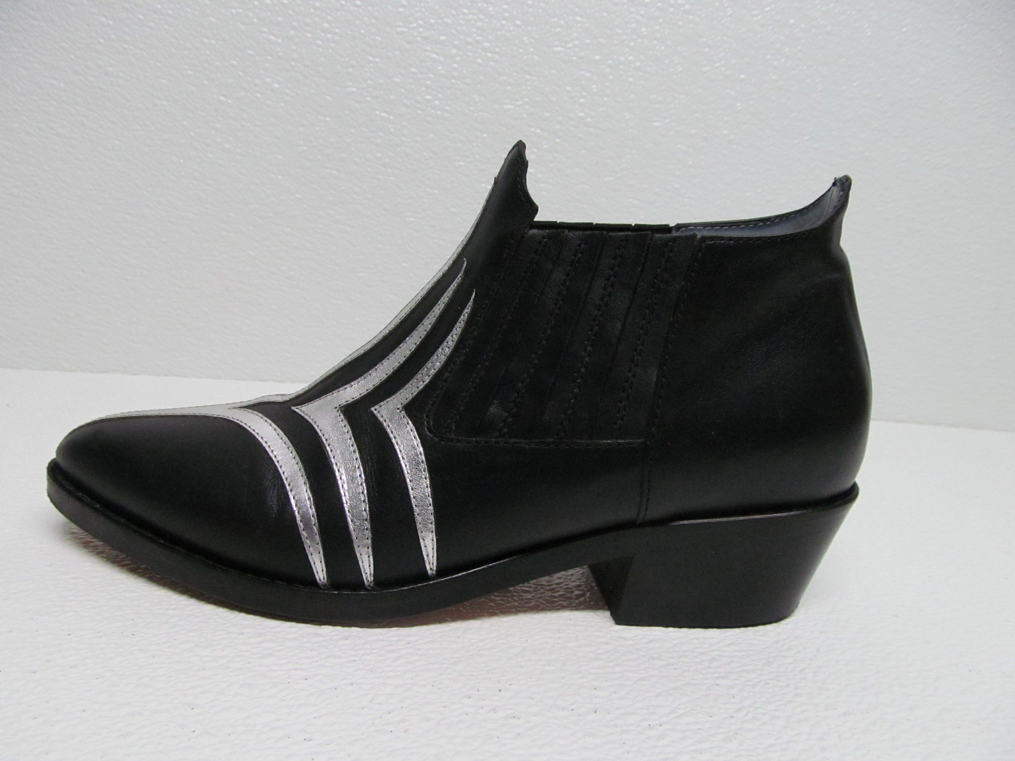 Chiara Ferragni Chiara Ferragni Ankle Boots Black /Silver Leather Rare Size US 7 / IT 37 - 5 Thumbnail