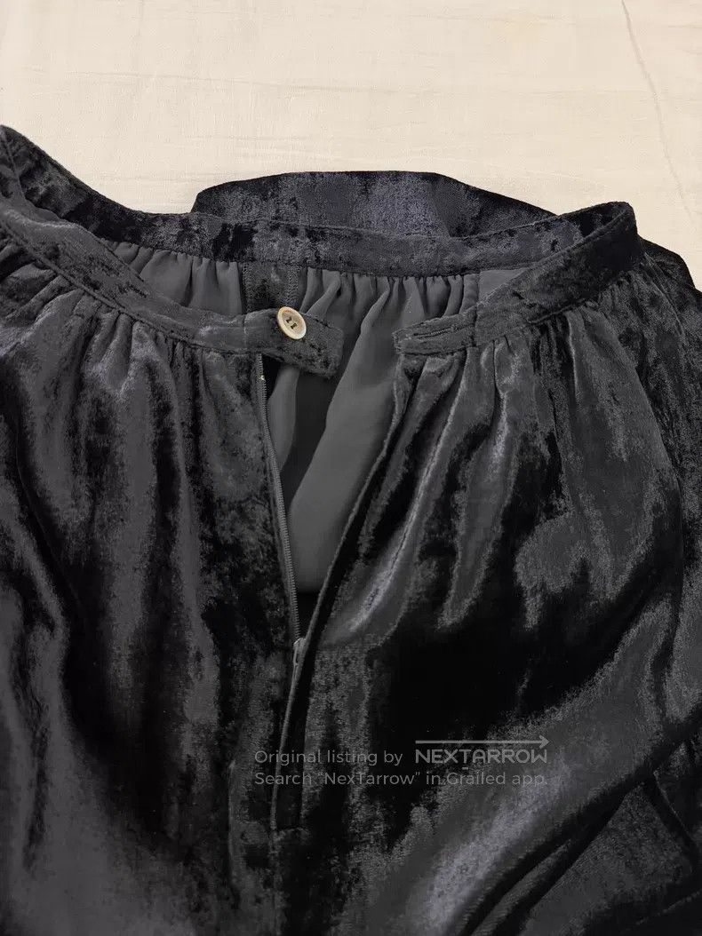 Comme des Garcons Comme des Garcons size M Velvet skirt Size 22" - 3 Thumbnail