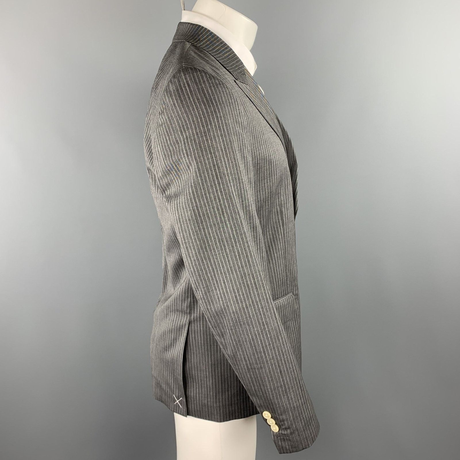Marc Jacobs MARC JACOBS Size 40 Grey Stripe Wool Peak Lapel Sport Coat Size 40R - 3 Thumbnail