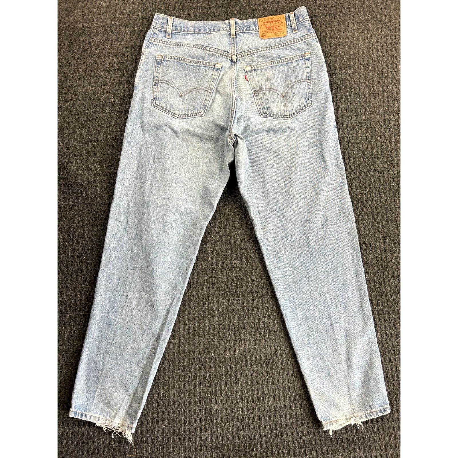 Levi's VINTAGE Levi’s Jeans 560 38 x 34 USA Distressed 5-Pocket Denim Jeans - Relaxed Fit, Tapered, Blue, Vintage Size US 38 / EU 54 - 2 Thumbnail