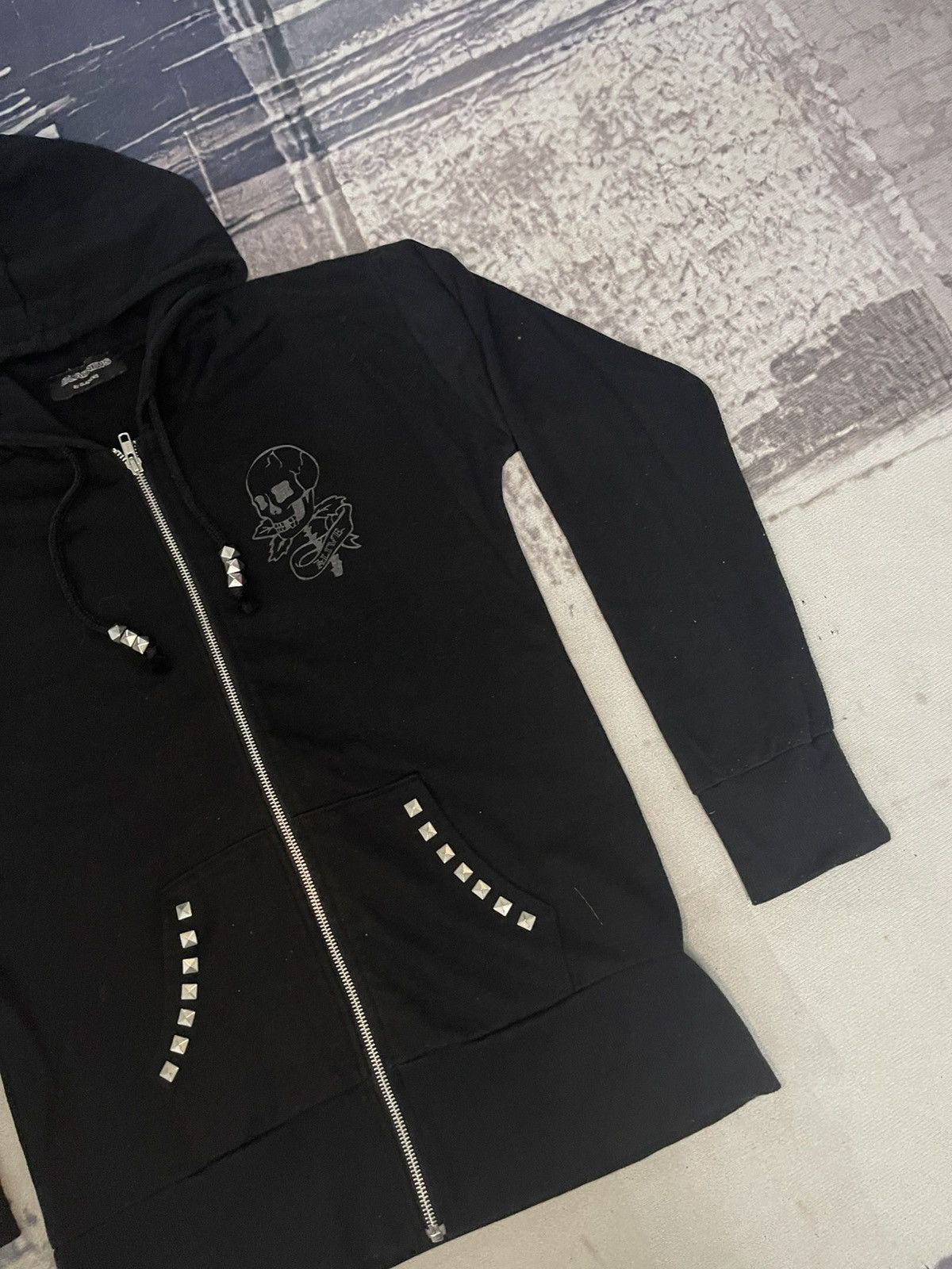 Seditionaries 2000s GLAD NEWS STUDDED SKULL BONES HOODIE ZIPPER RARE Size US M / EU 48-50 / 2 - 4 Thumbnail