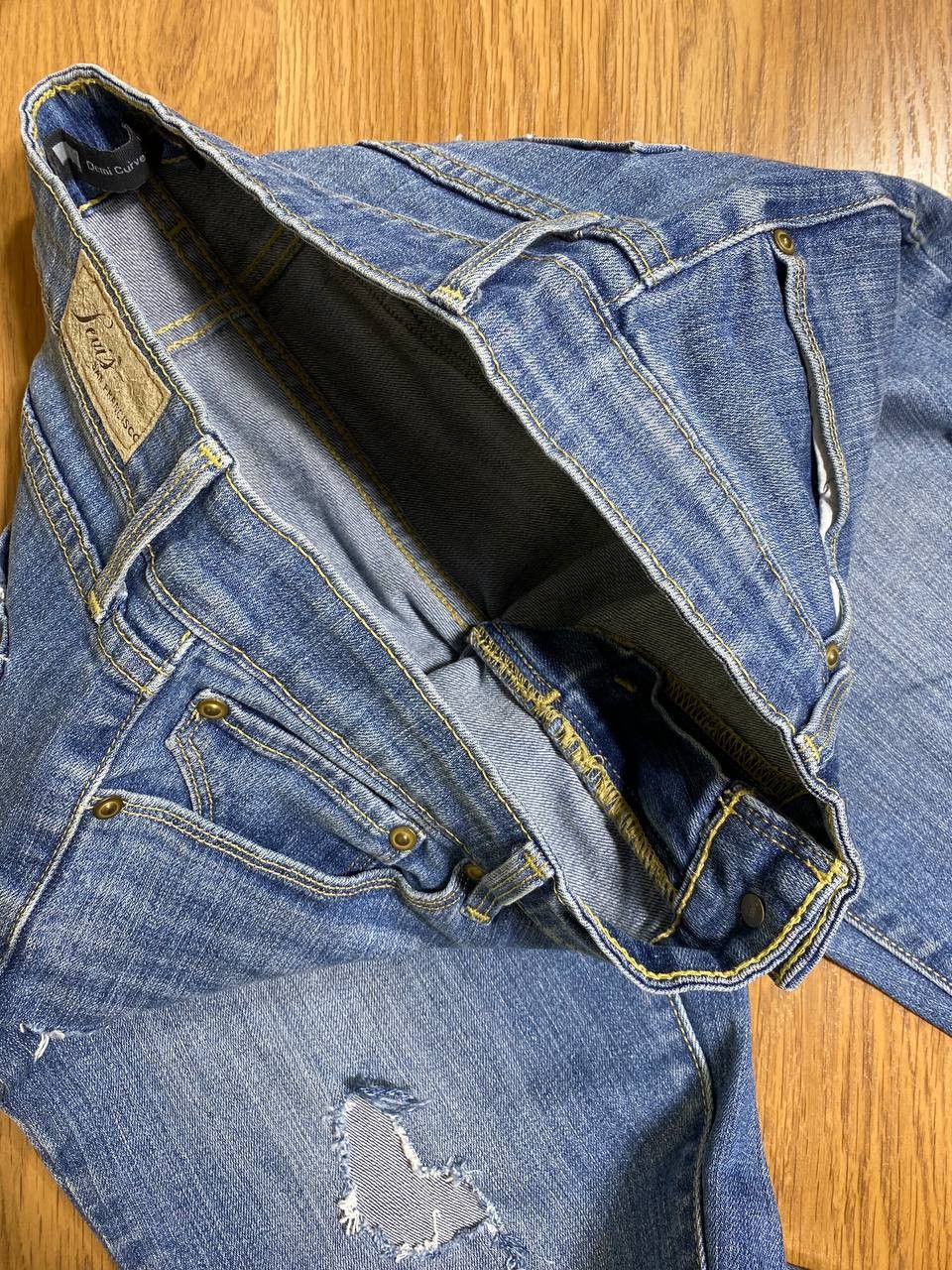 Levi's 90s Vintage Levi's Jeans Made In USA Distressed Denim Size US 27 - 7 Thumbnail