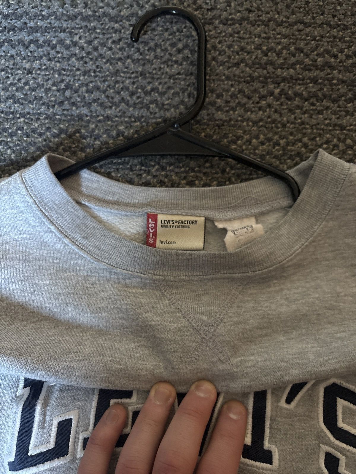 Levi's Vintage Clothing Heather Vintage Levi’s print crewneck **2000s era Size US M / EU 48-50 / 2 - 3 Thumbnail
