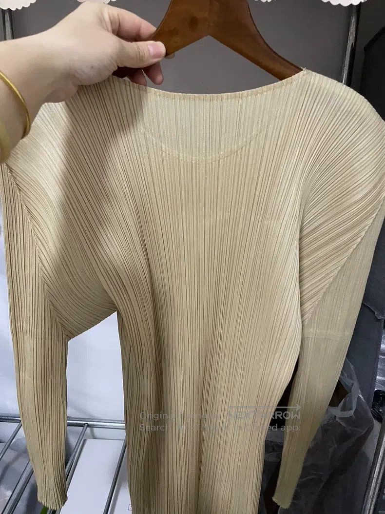 Issey Miyake Issey Miyake Beige Long Sleeve Top Size L / US 10 / IT 46 - 3 Thumbnail