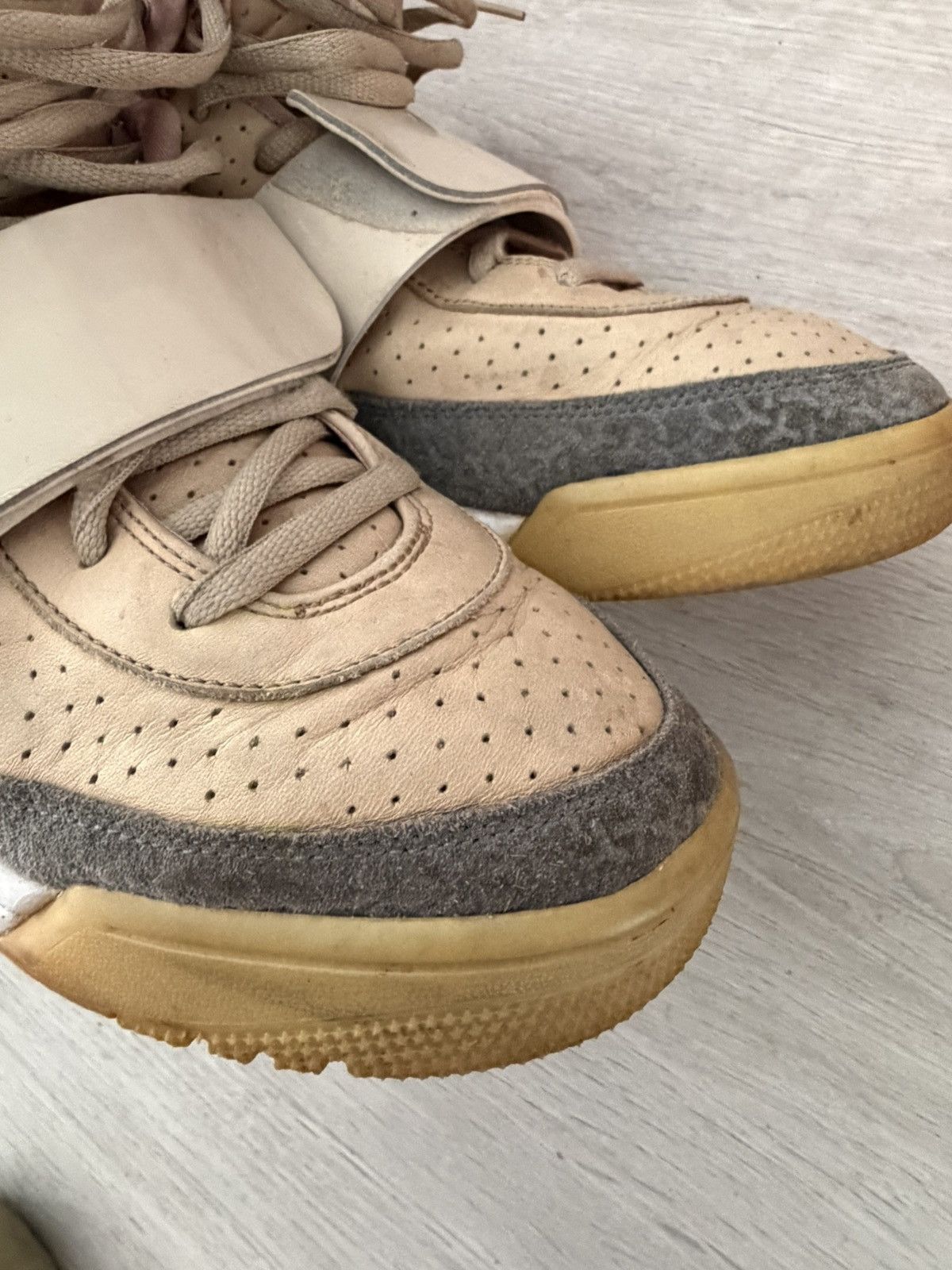 Nike Nike Yeezy 1 Net Tan Size US 10 / EU 43 - 14 Thumbnail