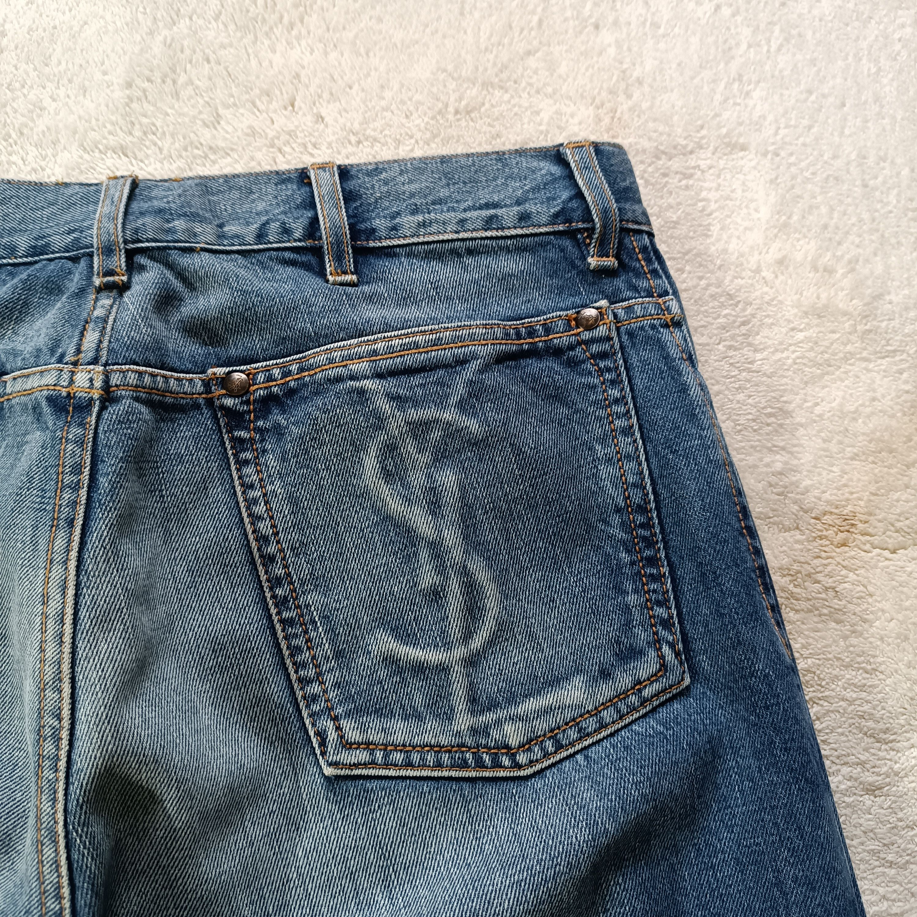 Yves Saint Laurent Italy Yves Saint Laurent Flared Denim Jeans Size 32" / US 10 / IT 46 - 4 Thumbnail