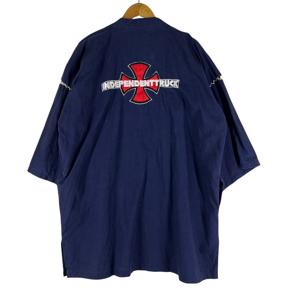 Independent Trading Co. × Independent Truck Co. 💥 INDEPENDENT TRUCK INDIGO KIMONO Size US L / EU 52-54 / 3 - 1 Thumbnail