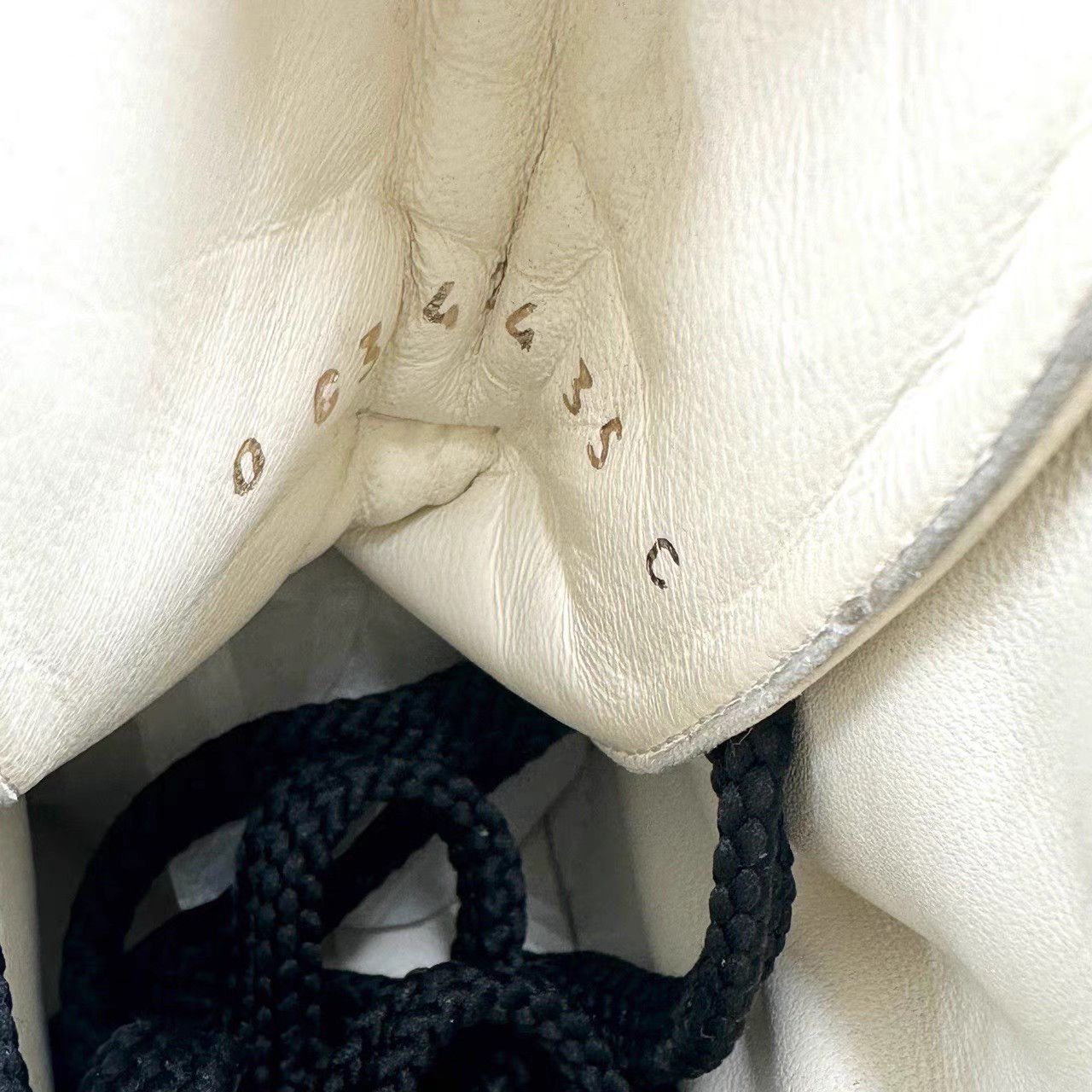 Chanel Chanel Quilted CC Logo Black & White Combat Boots K12 Size US 5 / IT 35 - 4 Thumbnail