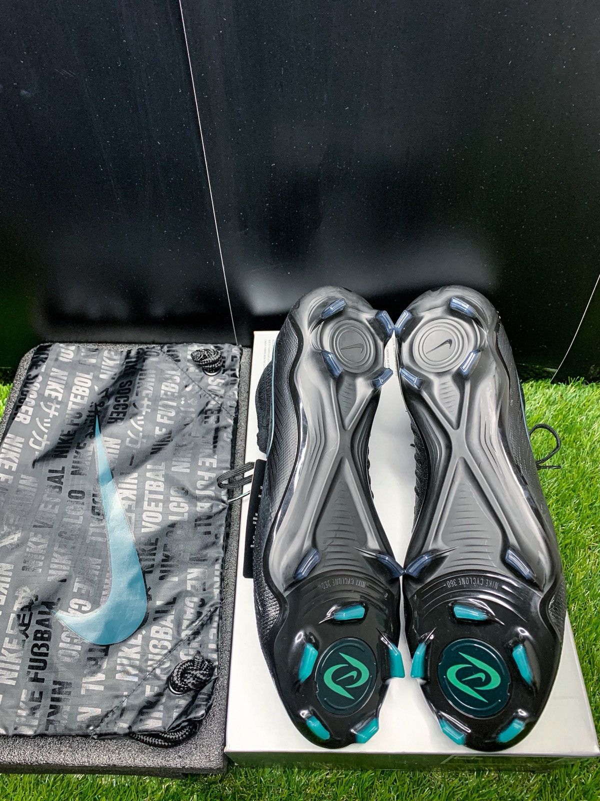 Nike Nike Phantom Luna 2 Elite Size US 11 / EU 44 - 4 Thumbnail
