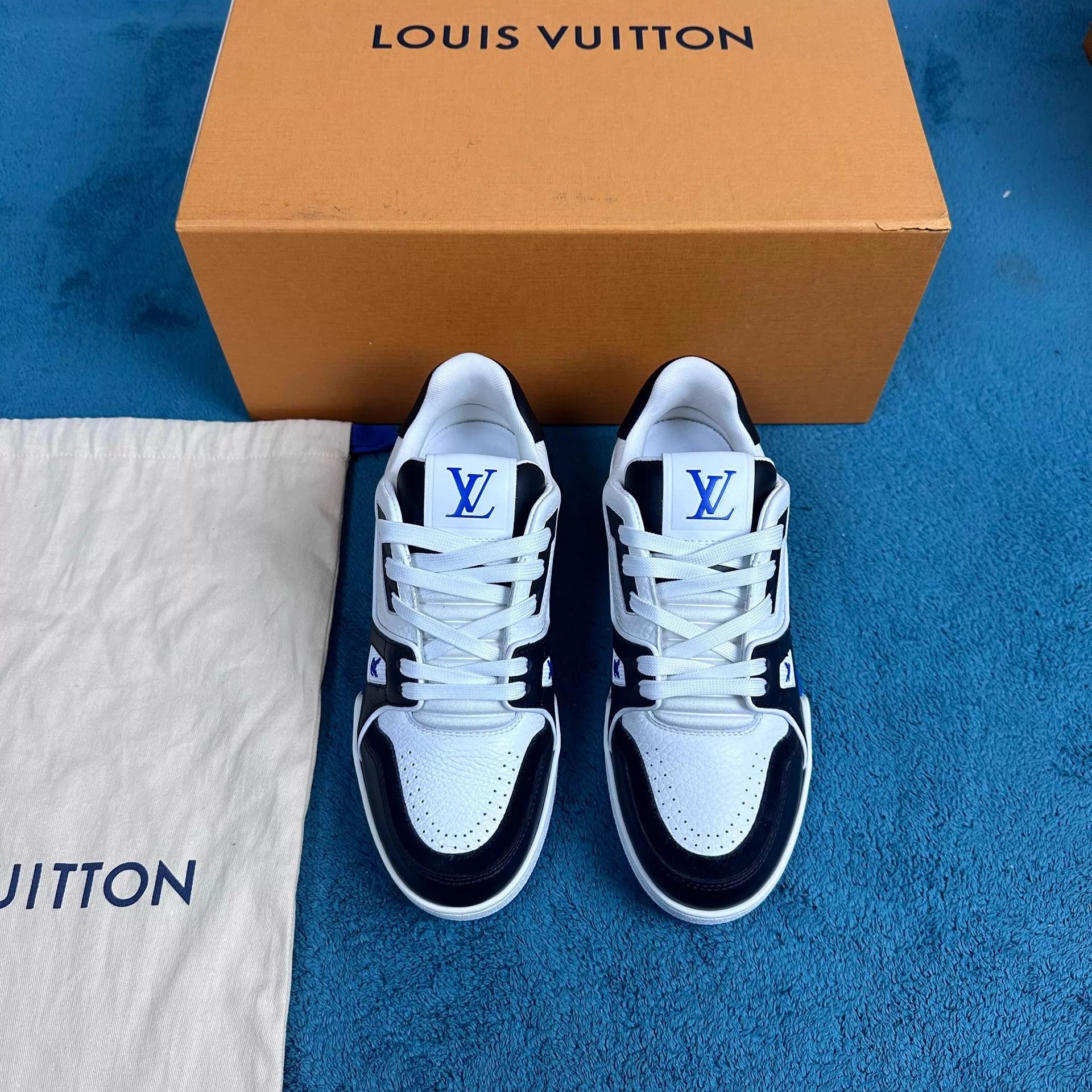 Louis Vuitton LV Trainer Leather Low-Top Sneaker Blue Black 4/38 Size US 7.5 / IT 37.5 - 1 Thumbnail