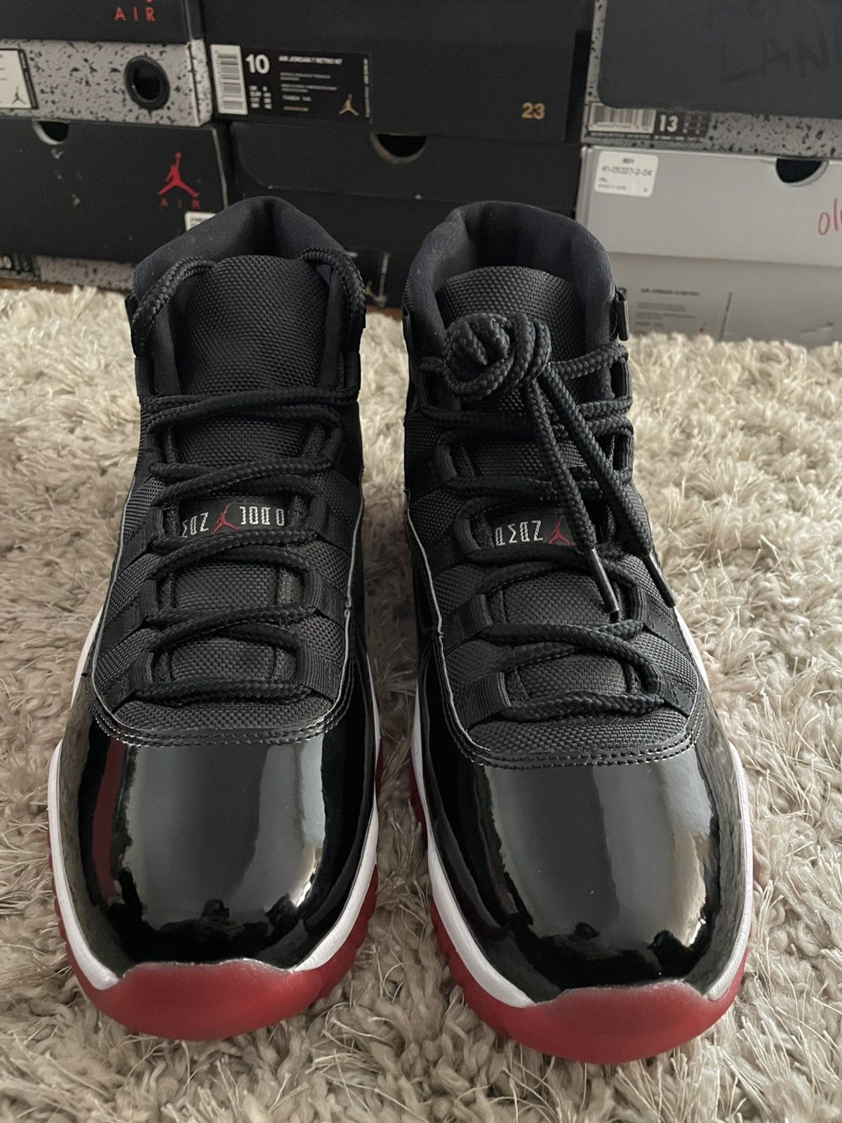 Jordan Brand Jordan 11 Bred Size US 9 / EU 42 - 4 Thumbnail