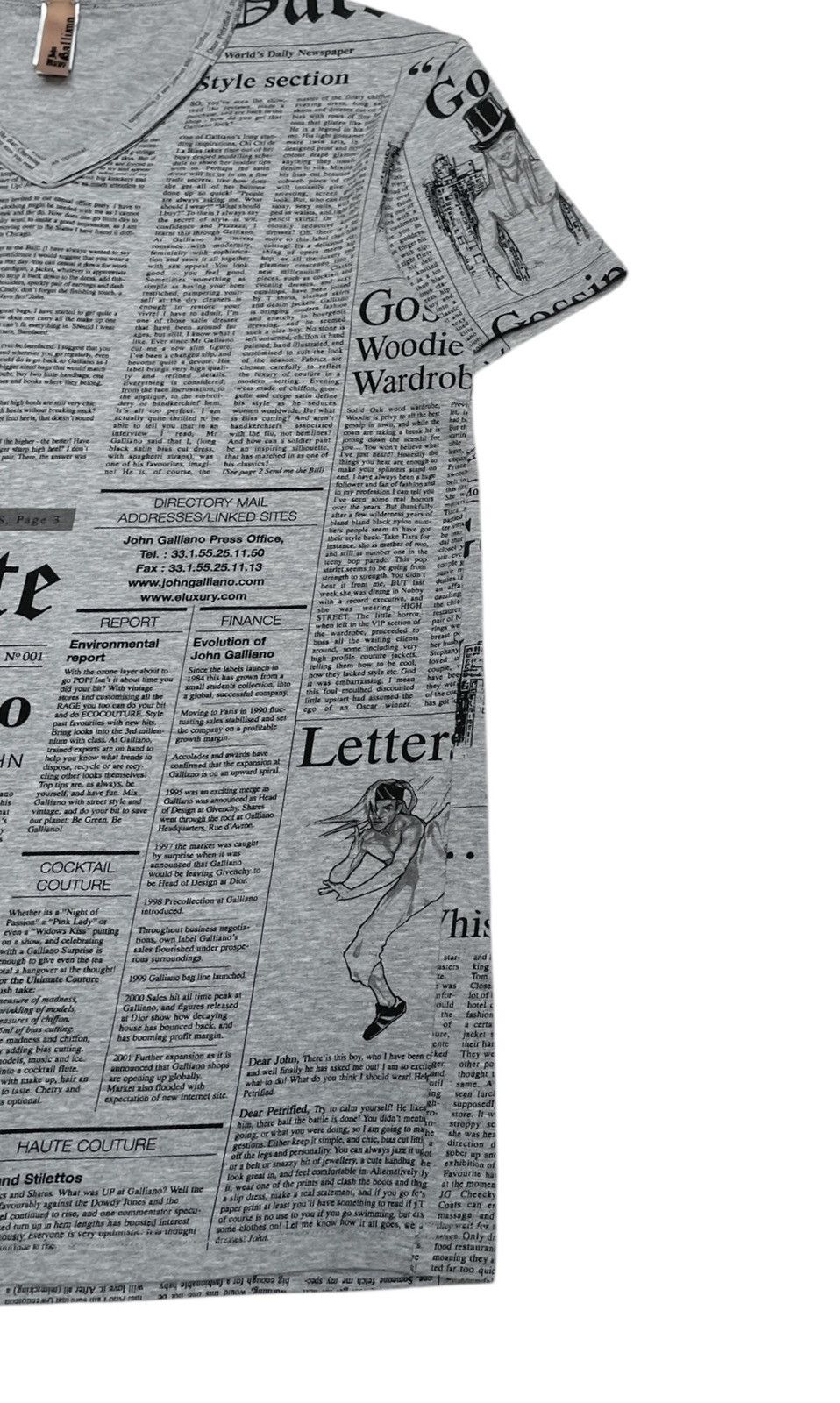 Just Cavalli Vintage John Galliano Gazette Newspaper V neck T-shirt 2000s Size US S / EU 44-46 / 1 - 6 Thumbnail