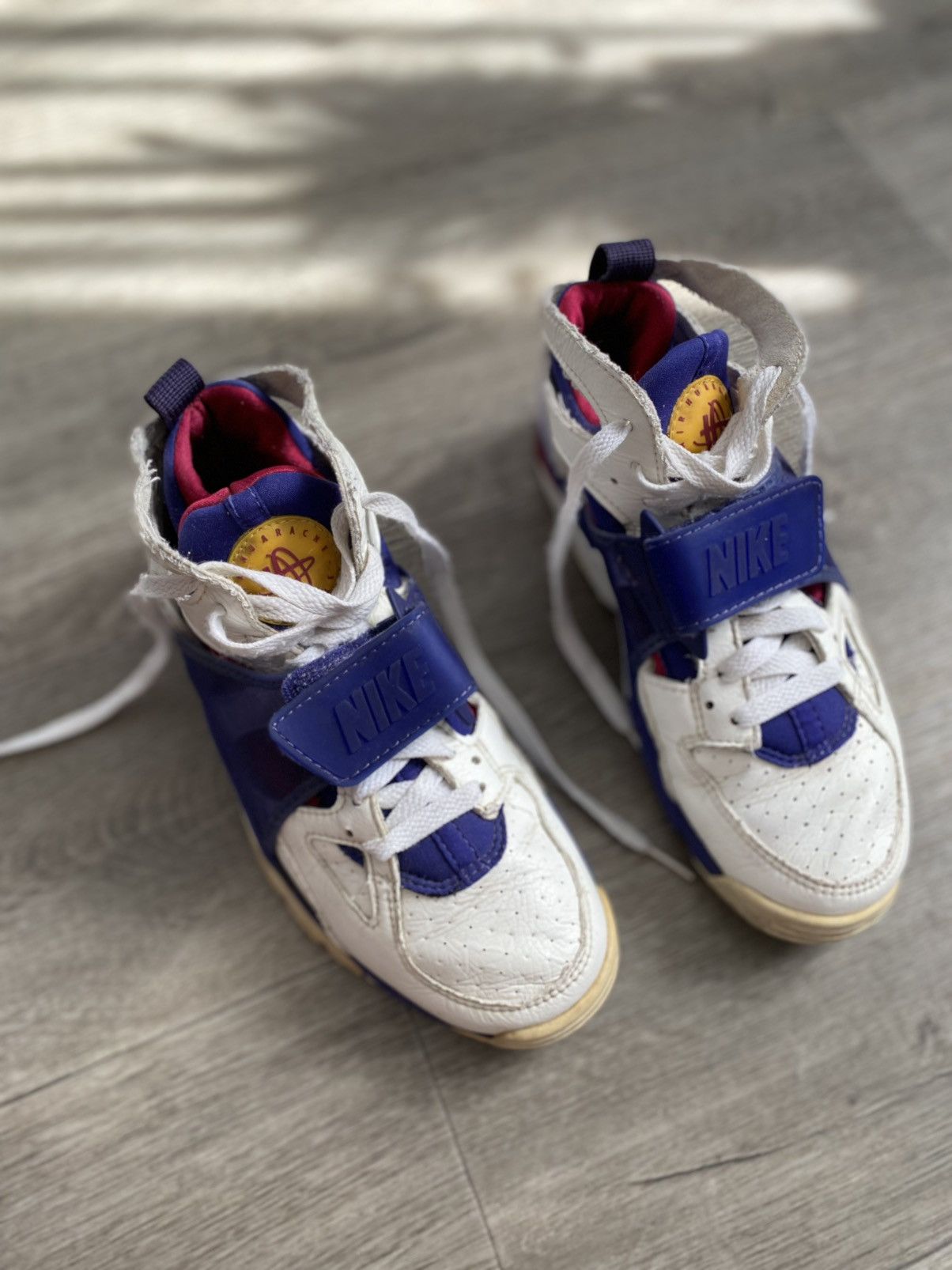 Nike 🫧NIKE AIR FLIGHT HUARACHE 1991 White Size US 8 / EU 41 - 14 Thumbnail