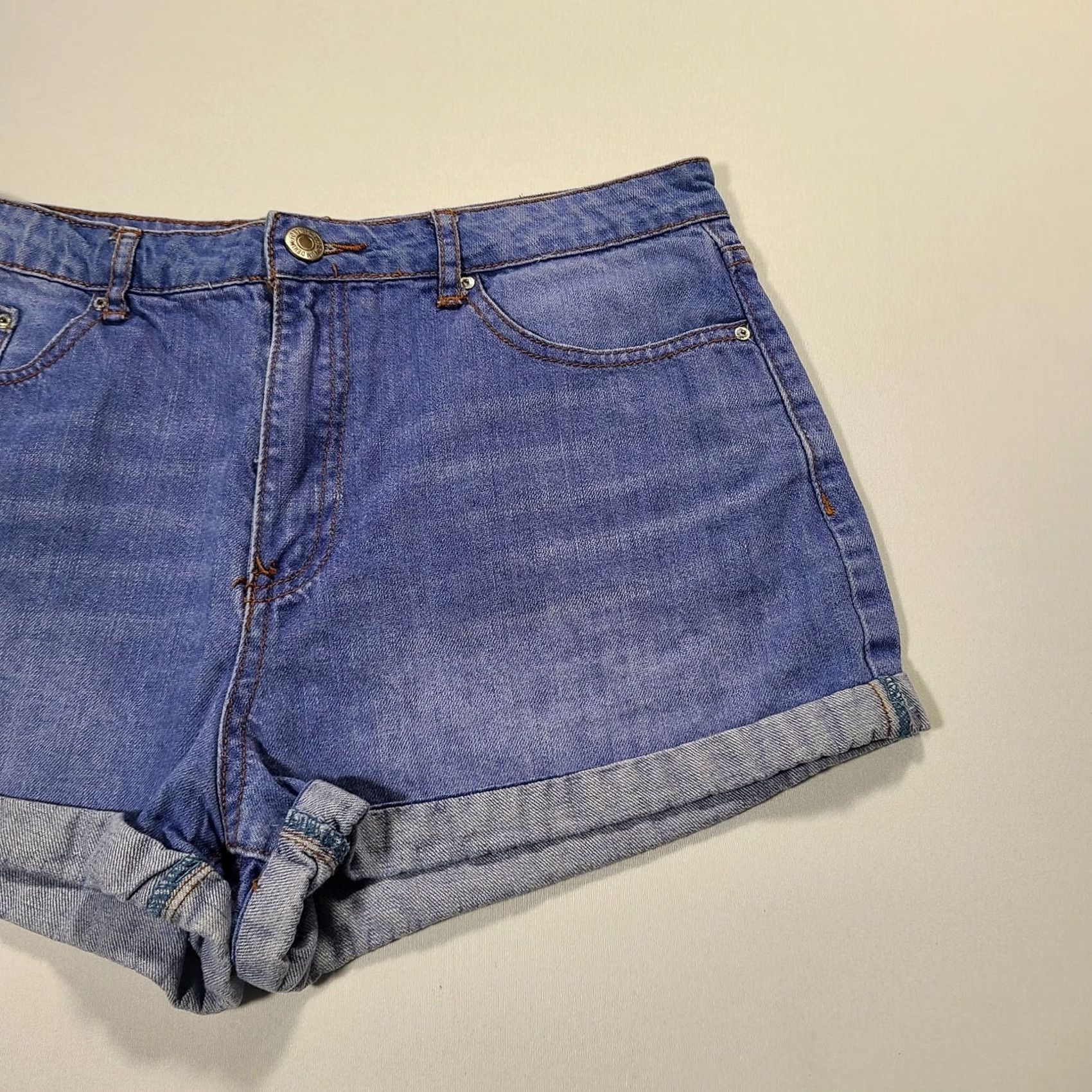 Forever 21 FOREVER 21 Shorts Womens 29 Denim Mid Rise Zip Cuffed Stone Wash 5-Pocket Blue Casual Summer Mens? Size 30" / US 8 / IT 44 - 5 Thumbnail