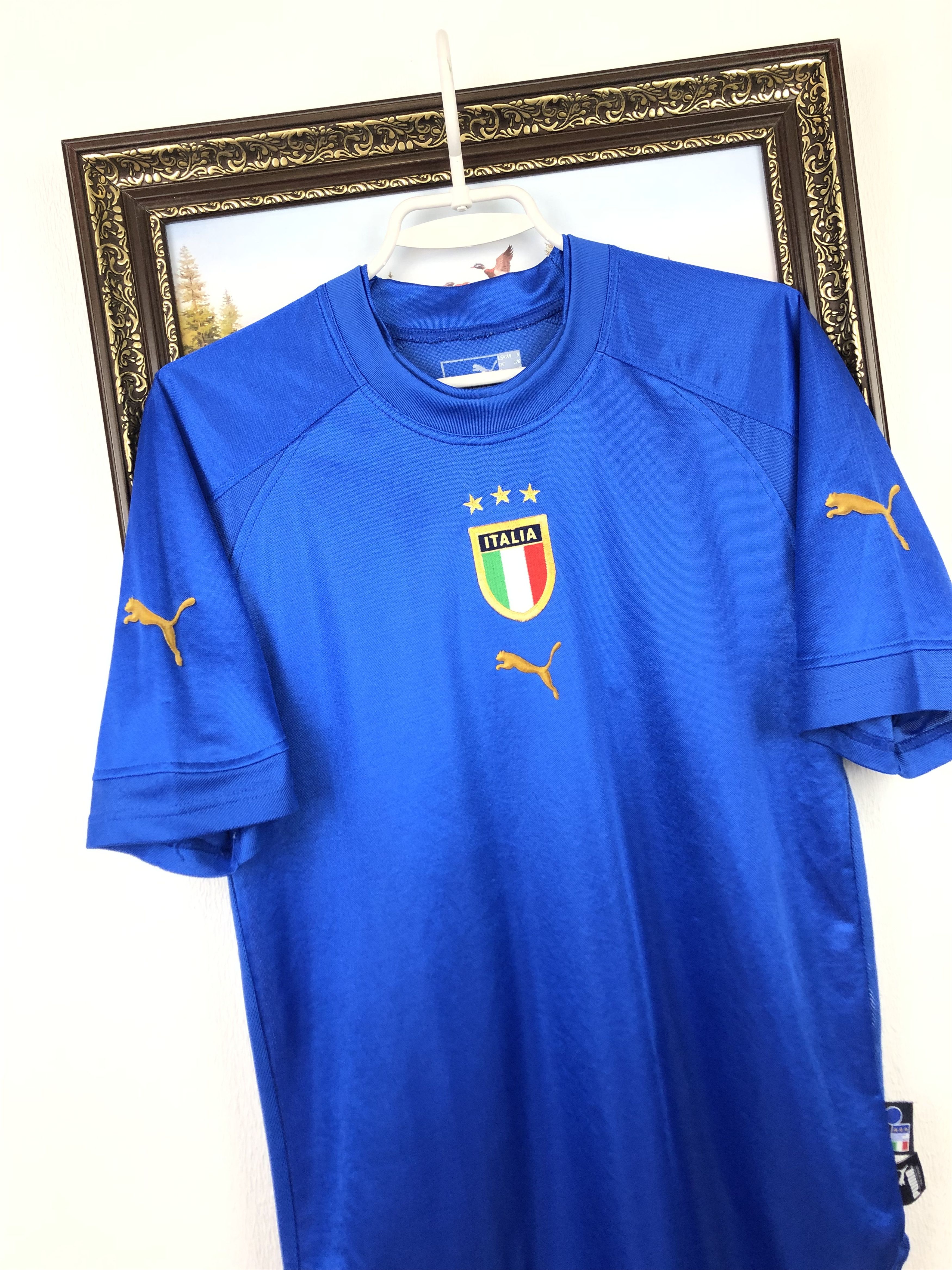 Vintage Italy football shirt 2004 Soccer Puma Maglia Jersey Trikot Size US S / EU 44-46 / 1 - 3 Thumbnail
