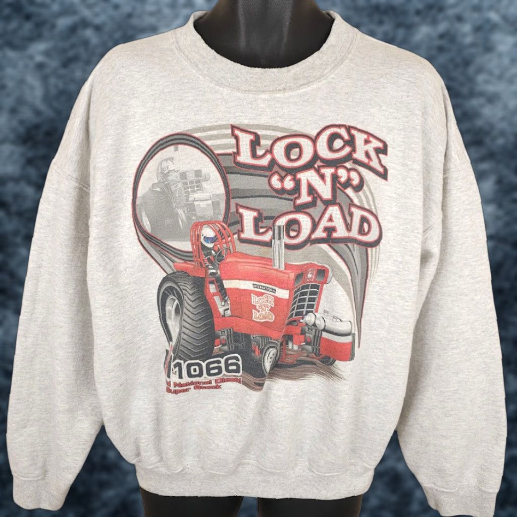Gildan VINTAGE Tractor Sweatshirt Mens Size XL Gray International Harvester 1066 Lock N Load Size US XL / EU 56 / 4 - 1 Thumbnail