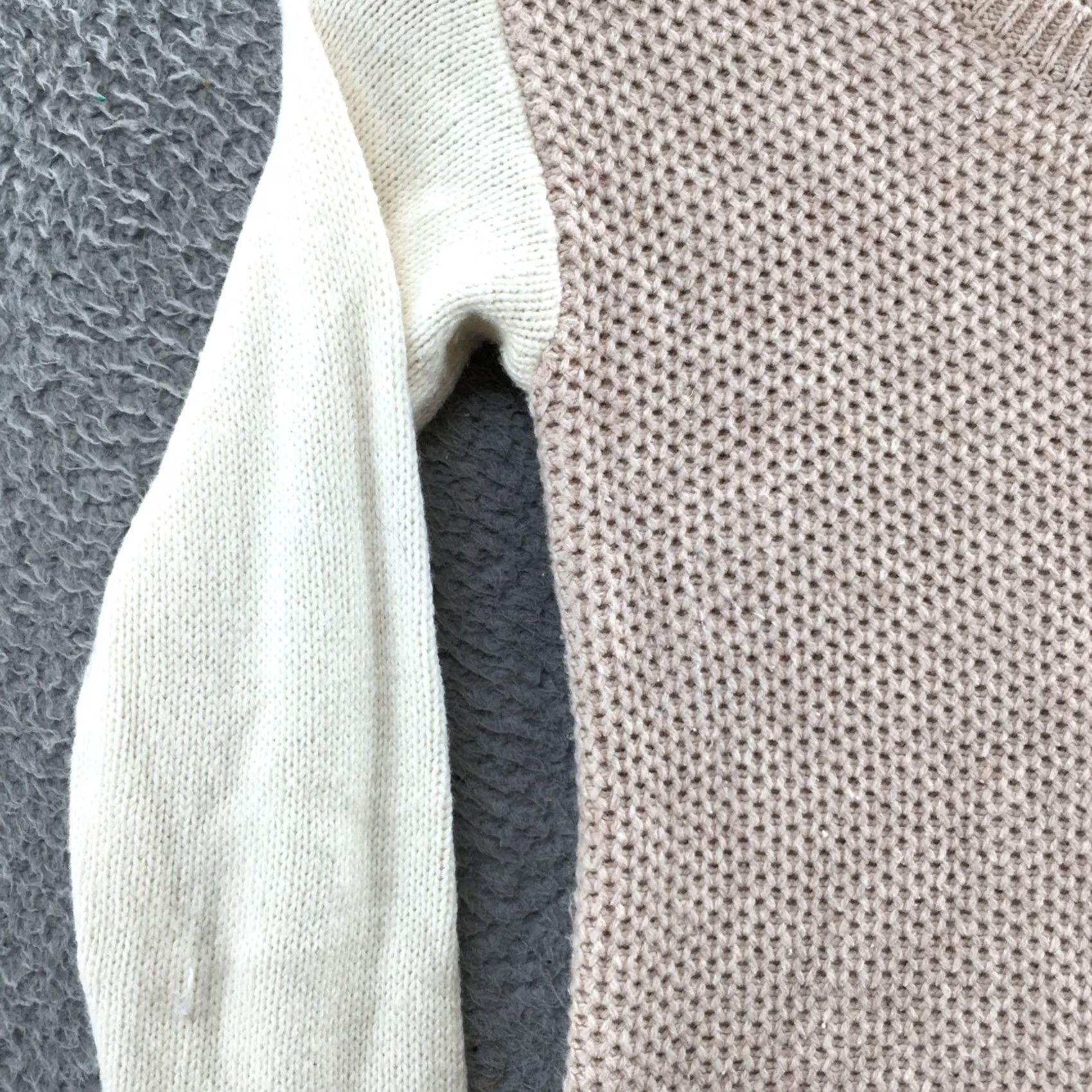Banana Republic Banana Republic Sweater Womens XS Beige Crew Neck Long Sleeve Knitted Pull Over Size XS / US 0-2 / IT 36-38 - 5 Thumbnail