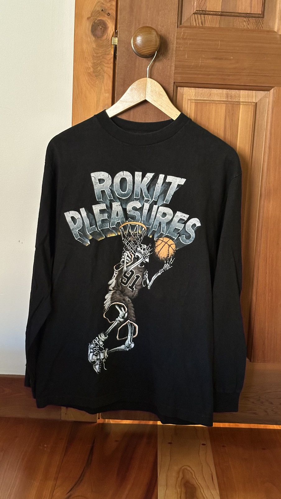 Pleasures Pleasures x Rokit long sleeve Size US M / EU 48-50 / 2 - 1 Thumbnail