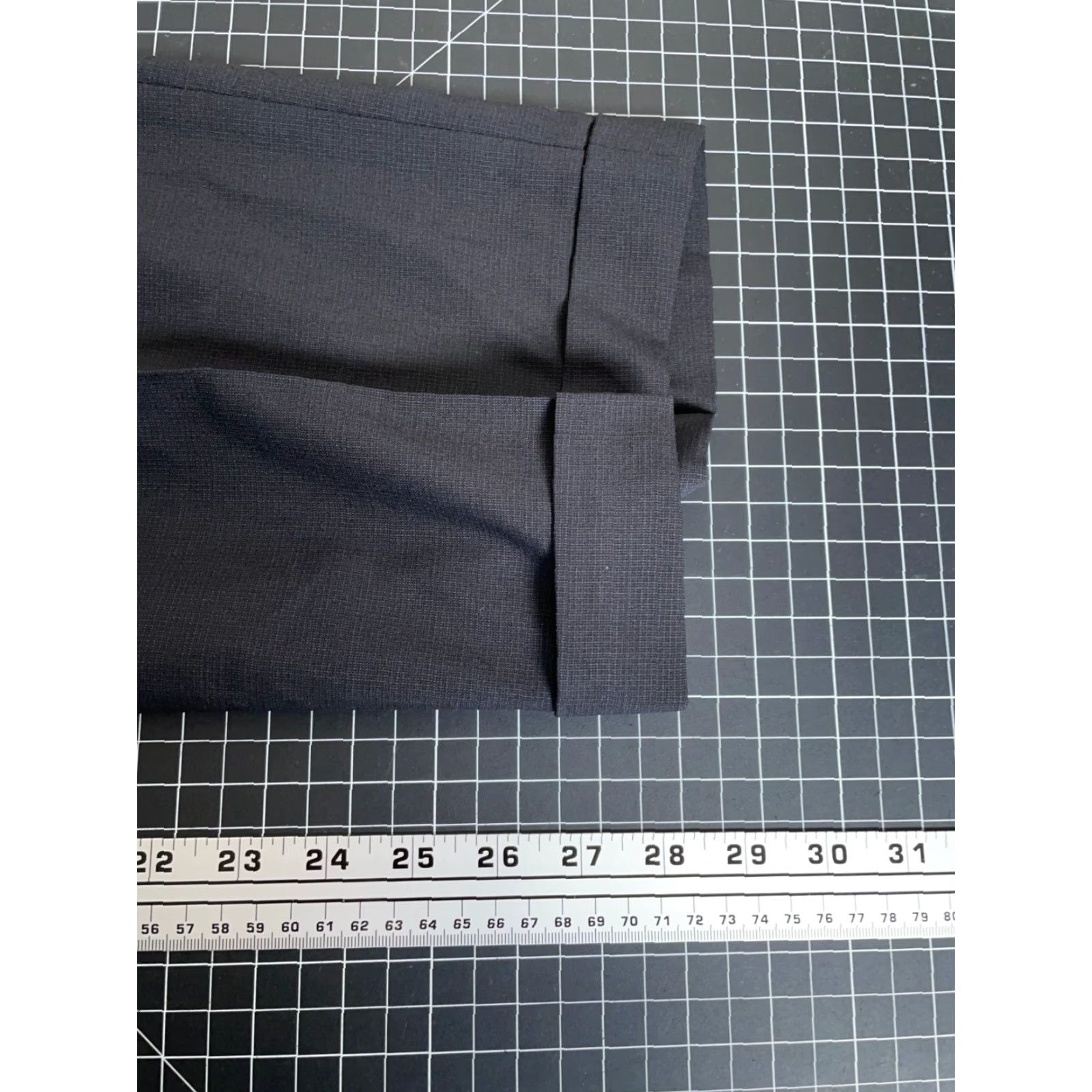 Zanella VINTAGE Zanella Mens Dress Pants Wool Pleated Cuffed Flat Front Italy 34 x 28 Black Size US 34 / EU 50 - 6 Thumbnail